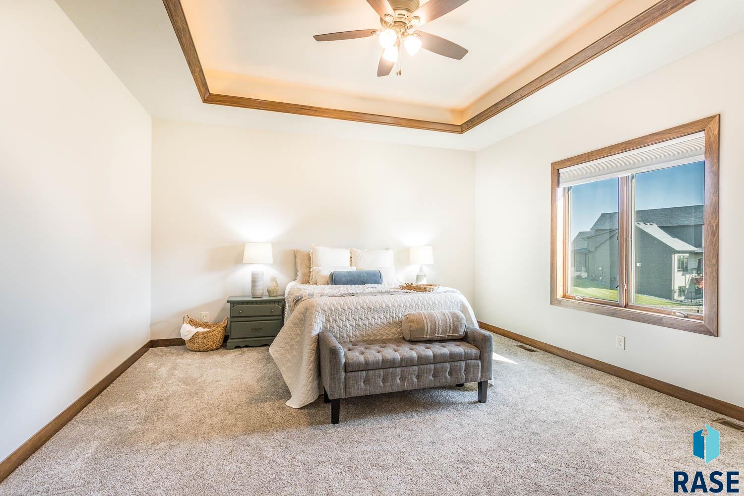 property viewer photo 9