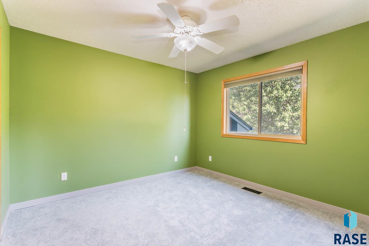 property viewer photo 17