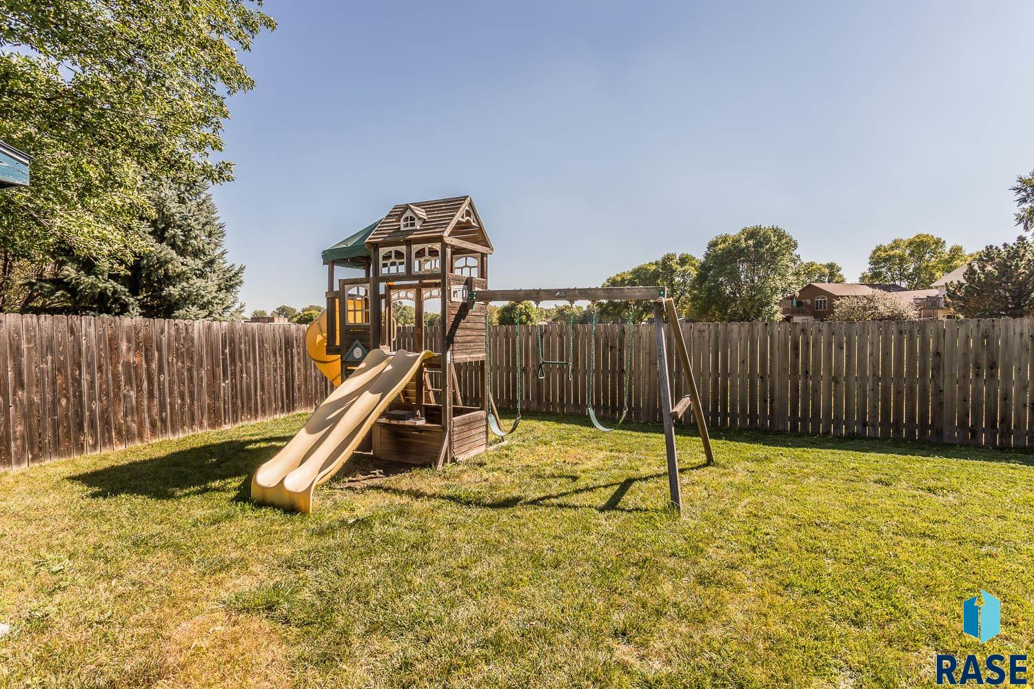 property viewer photo 23