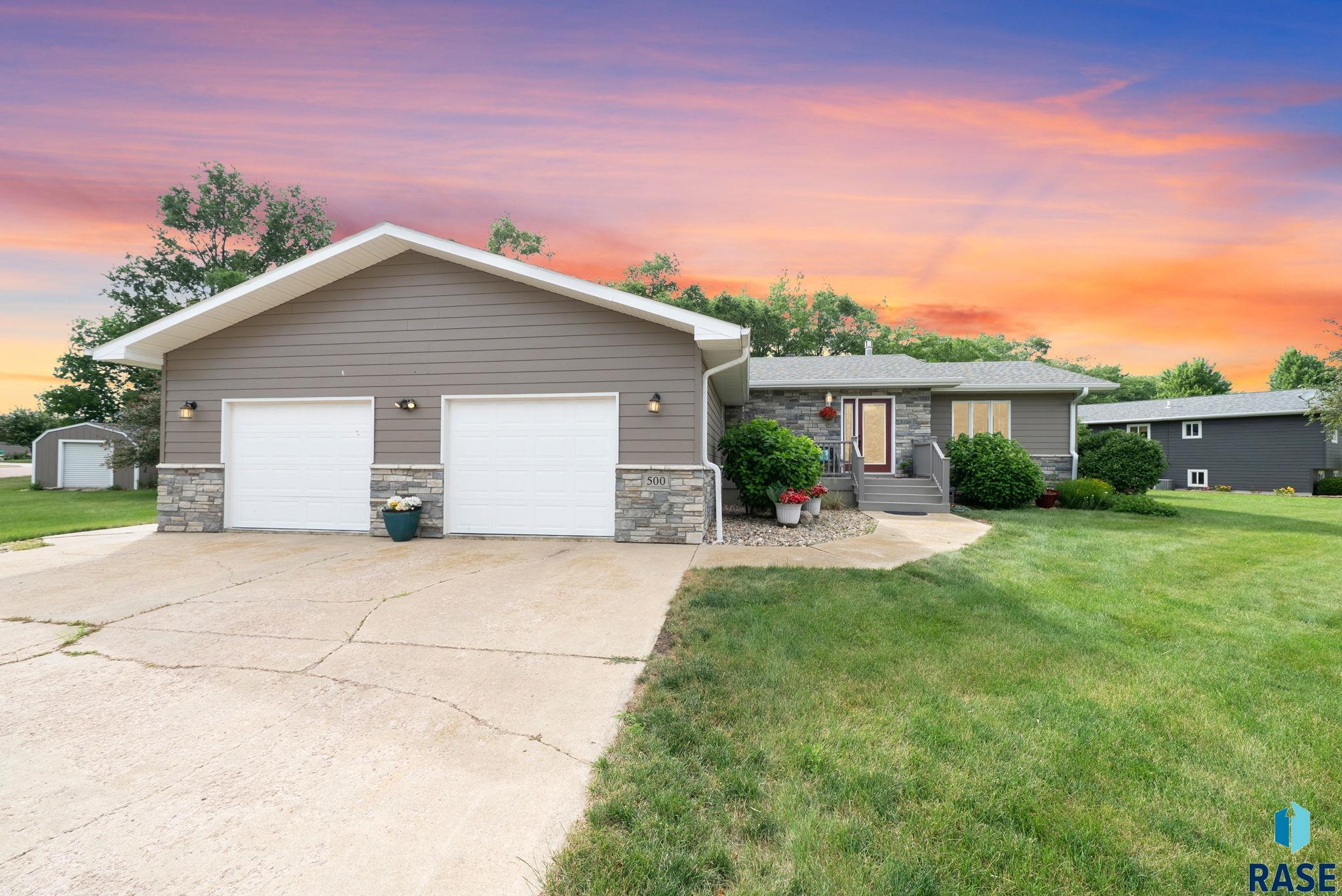 main property photo 0