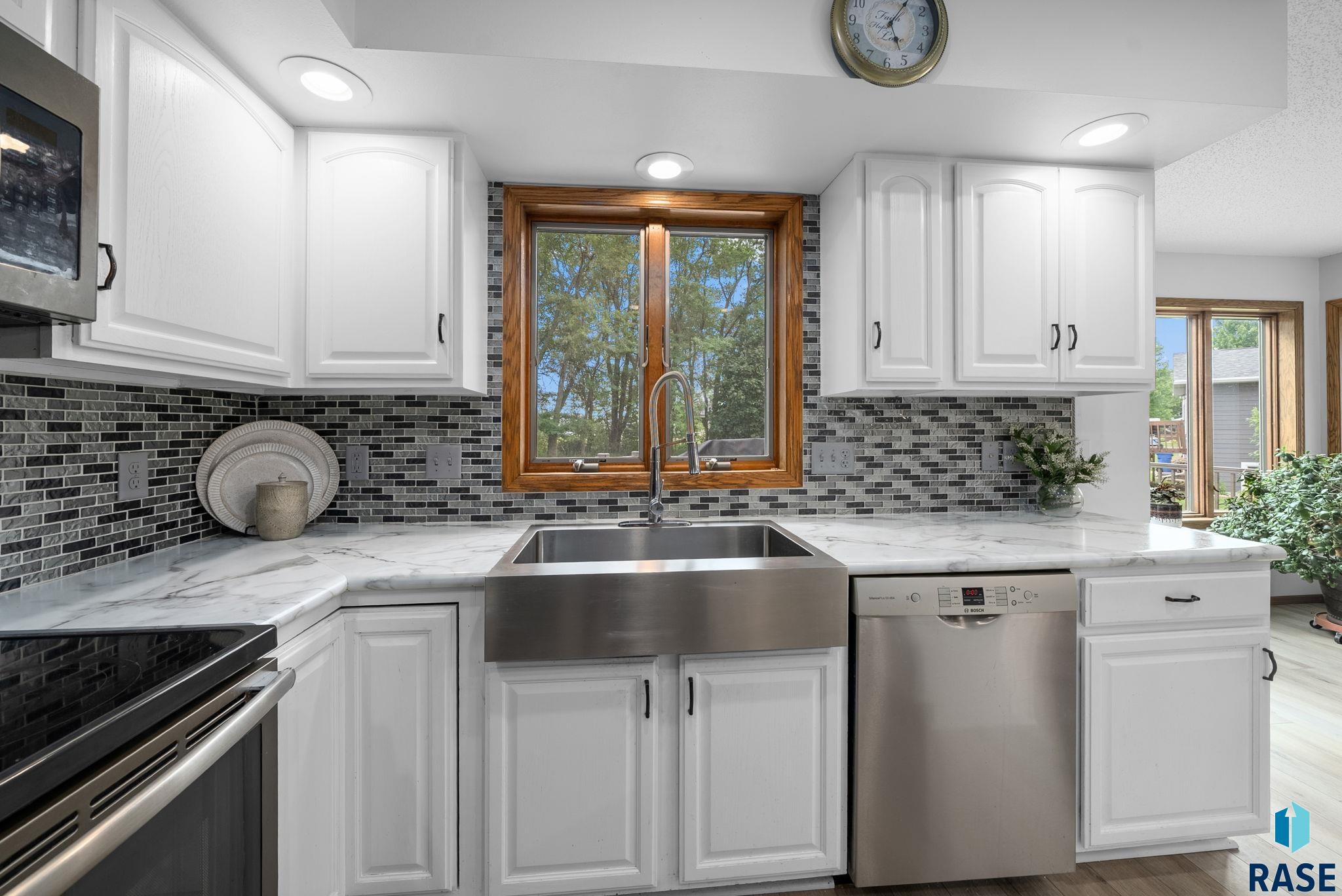 property viewer photo 11