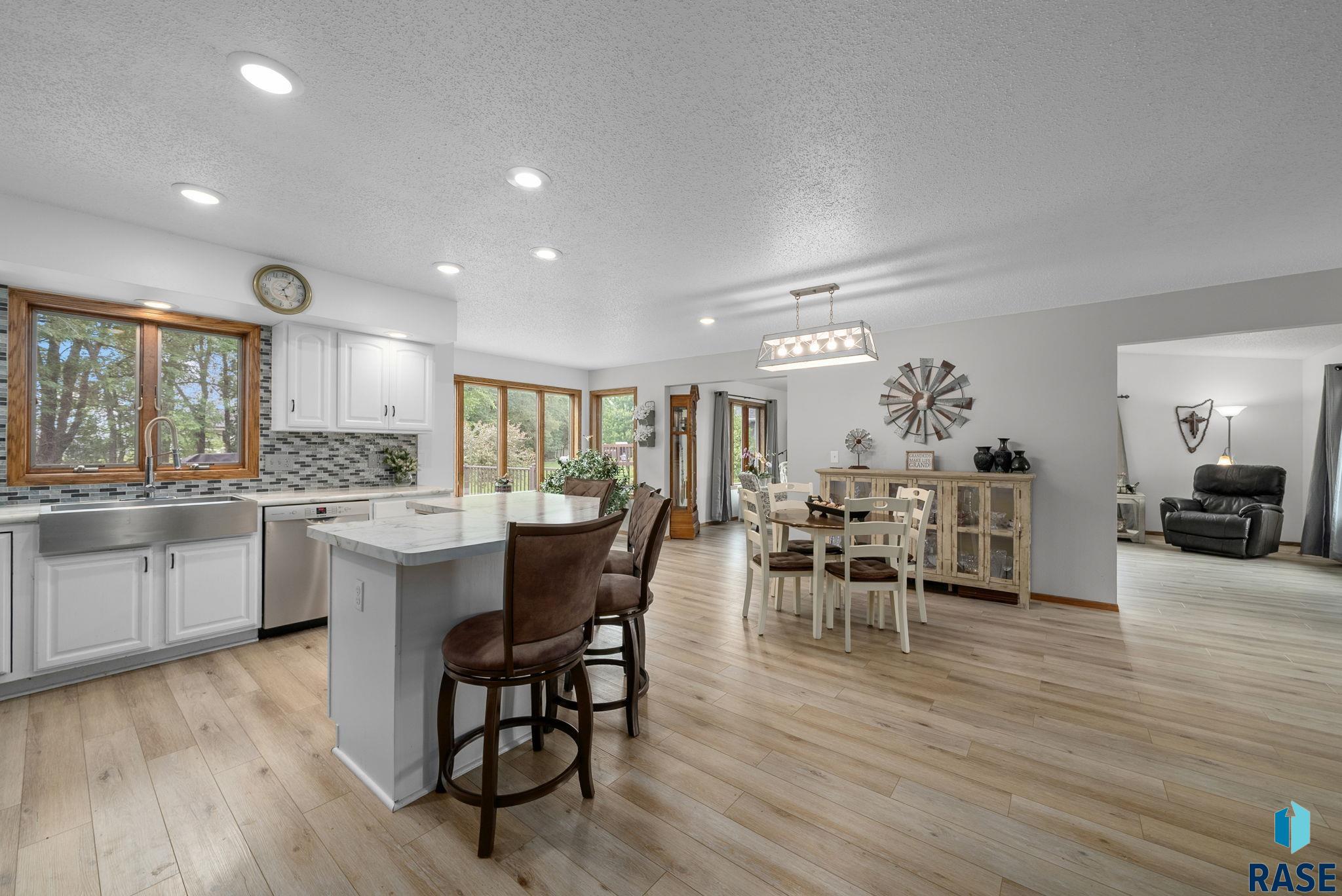 property viewer photo 12