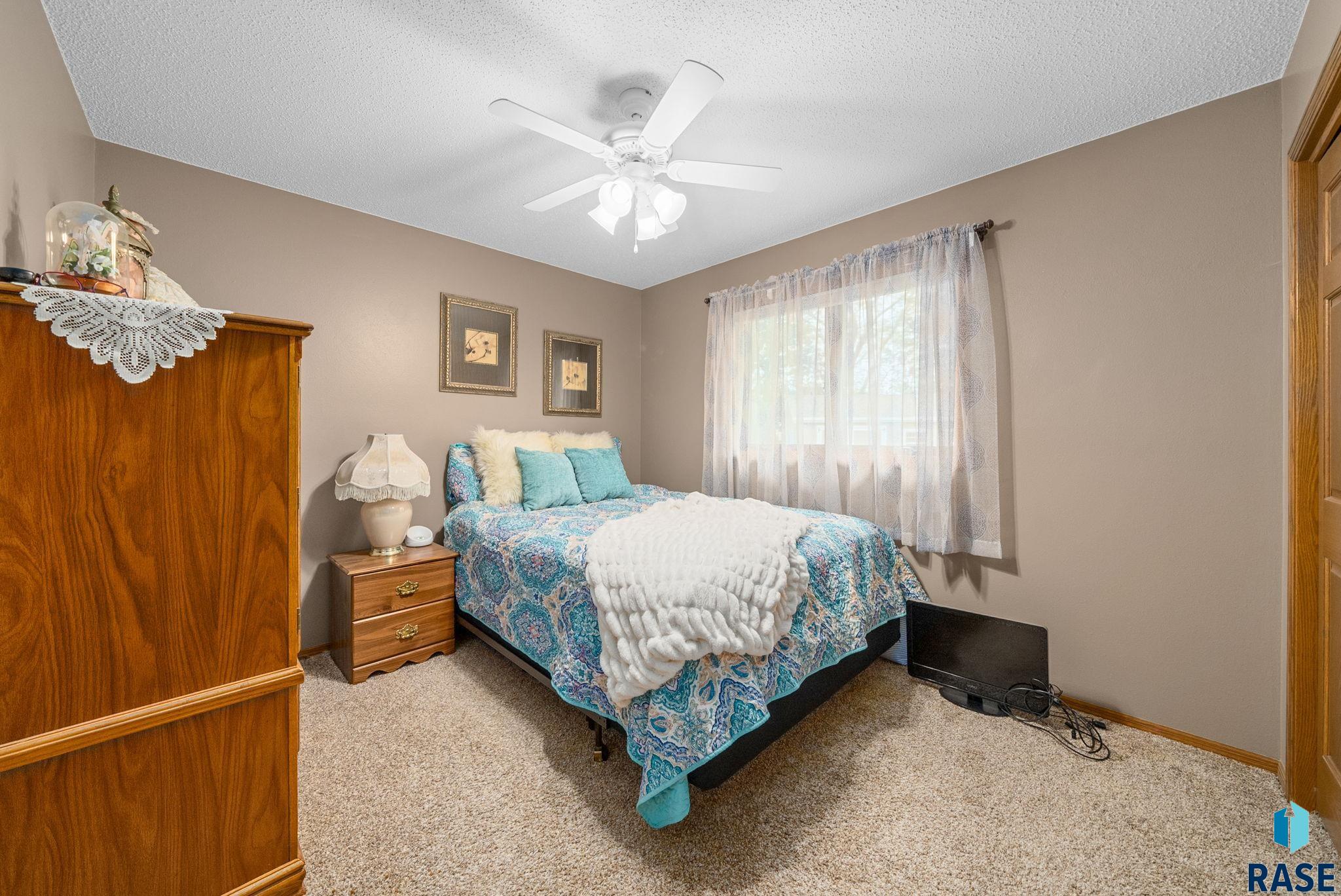 property viewer photo 19