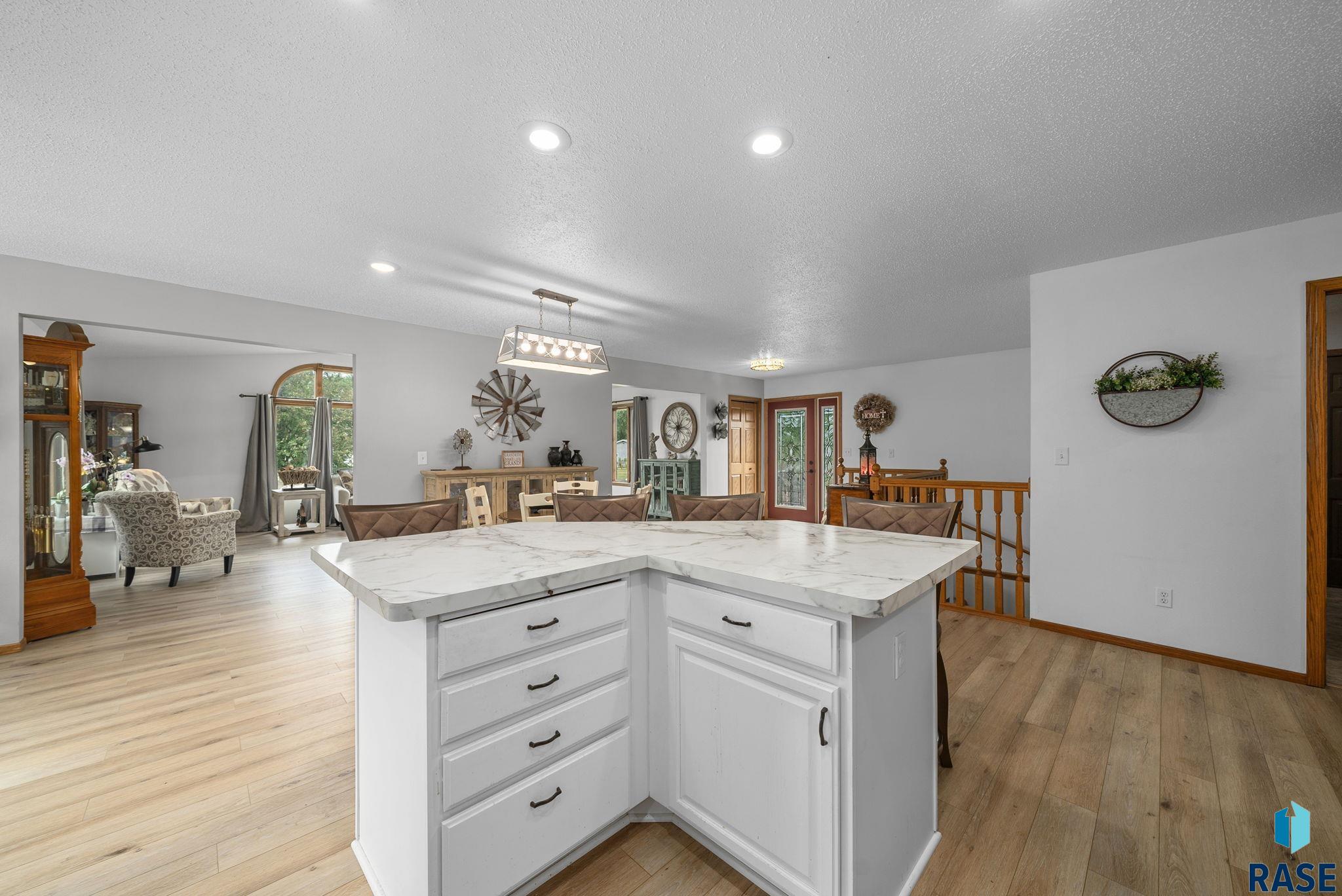 property viewer photo 7