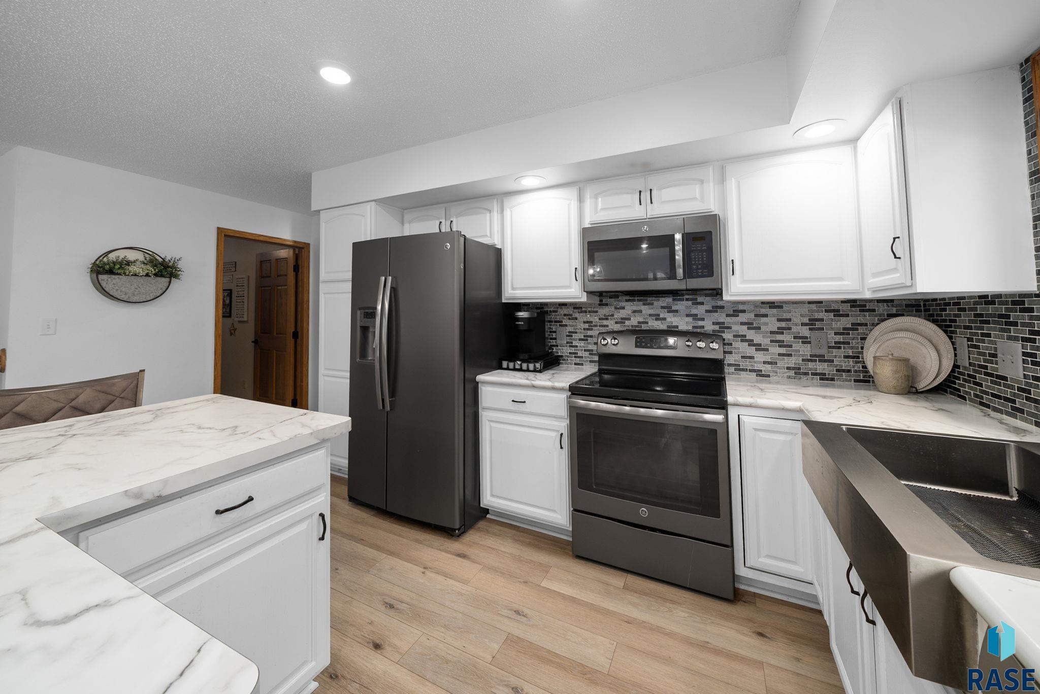 property viewer photo 9