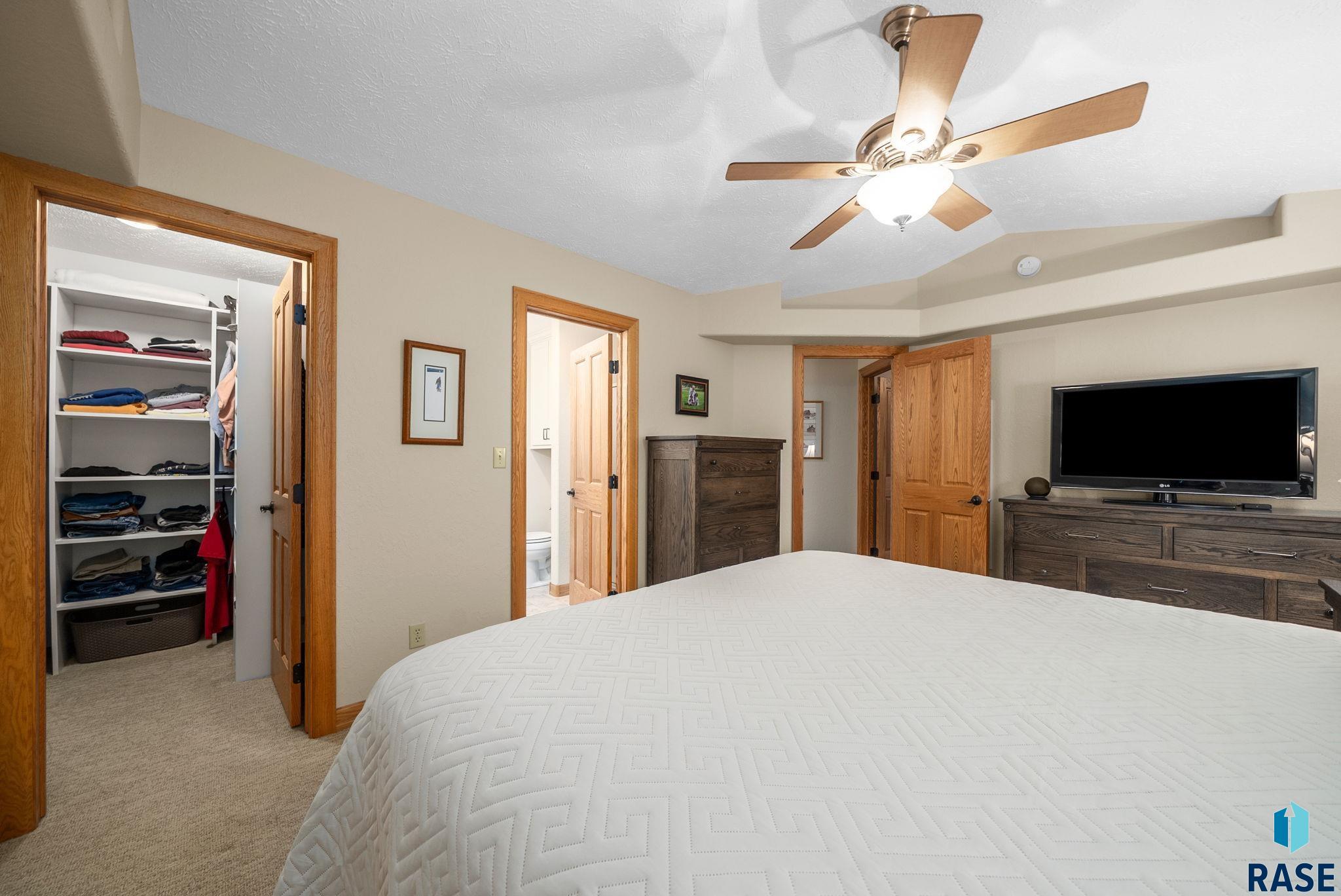 property viewer photo 17