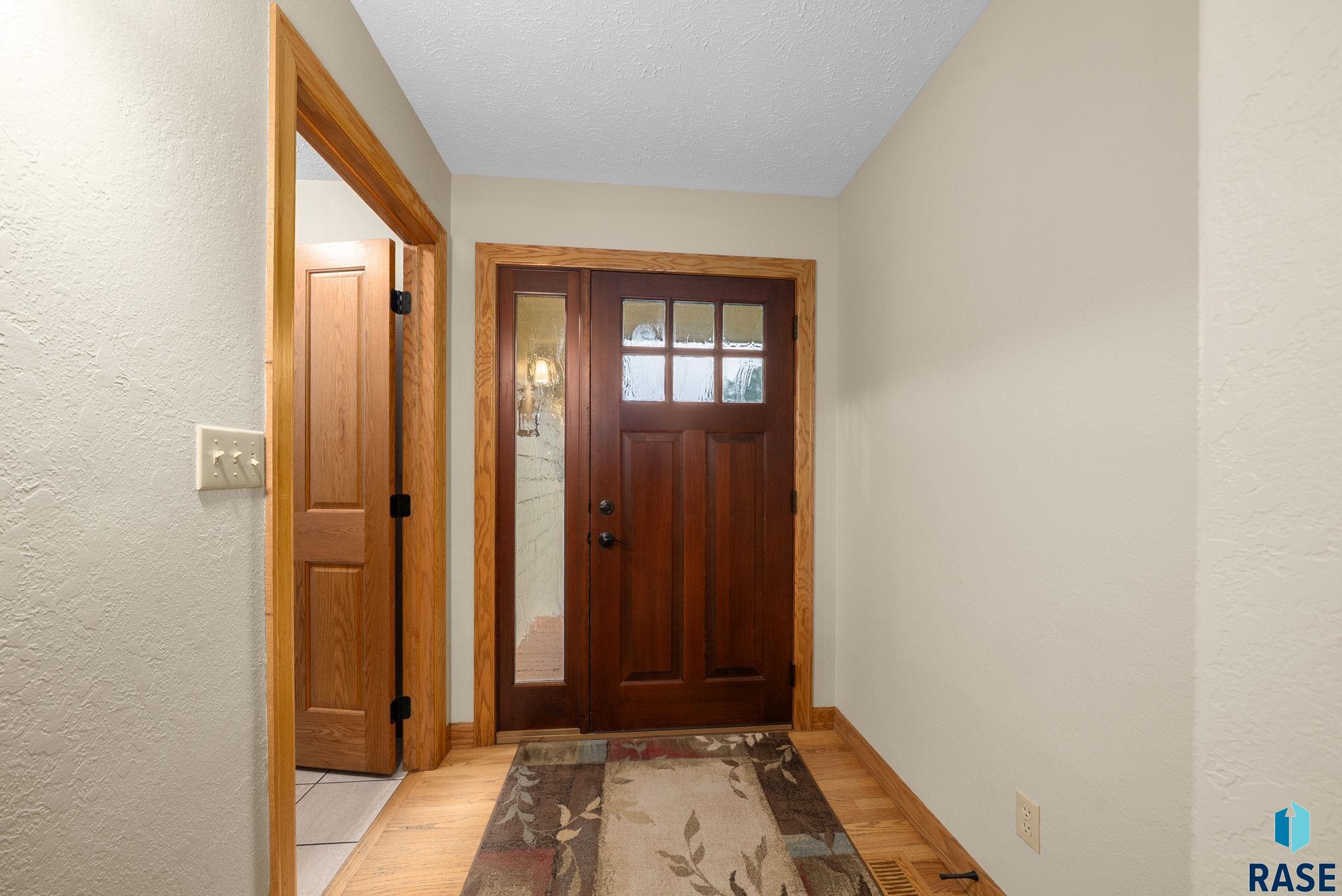 property viewer photo 2