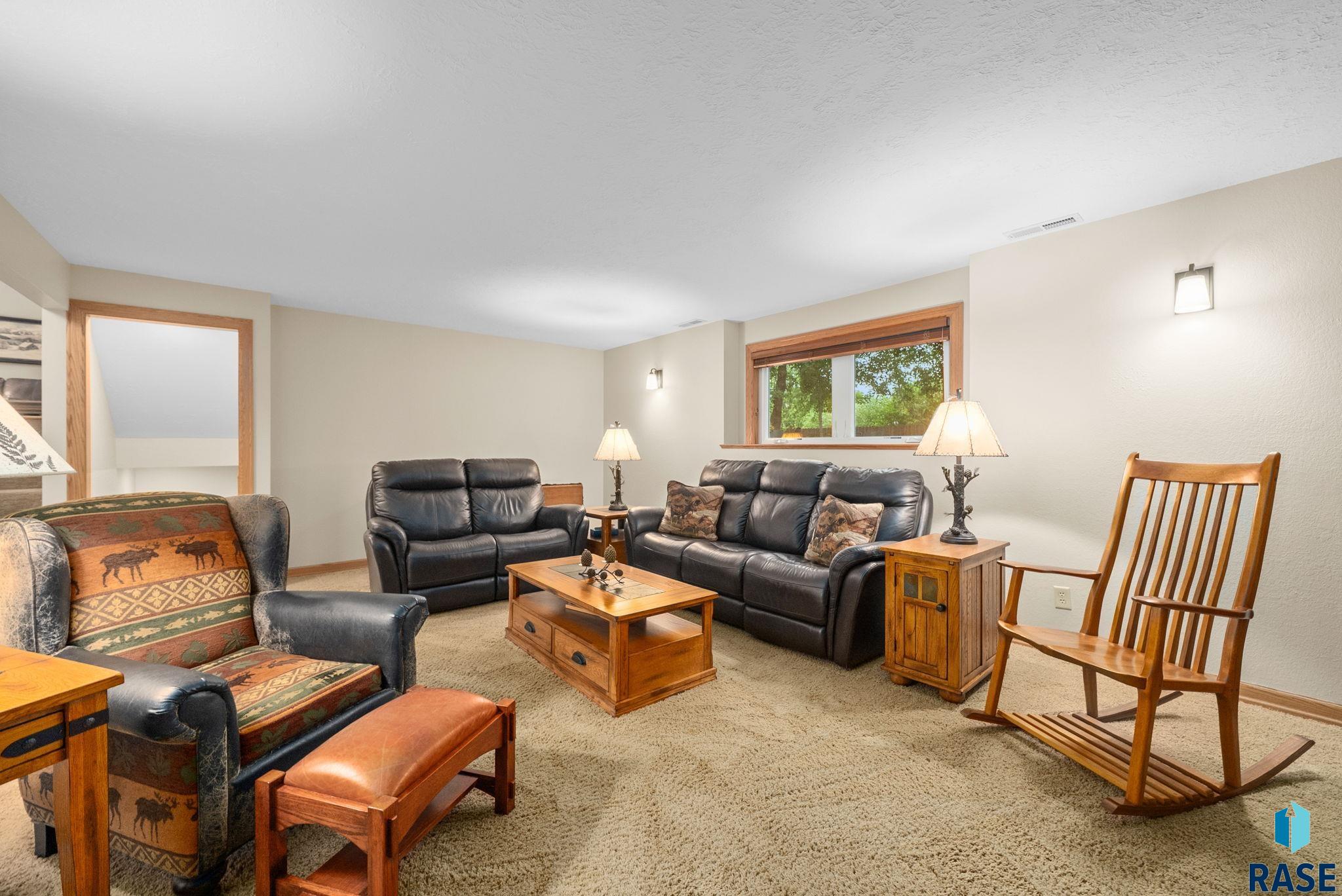 property viewer photo 29
