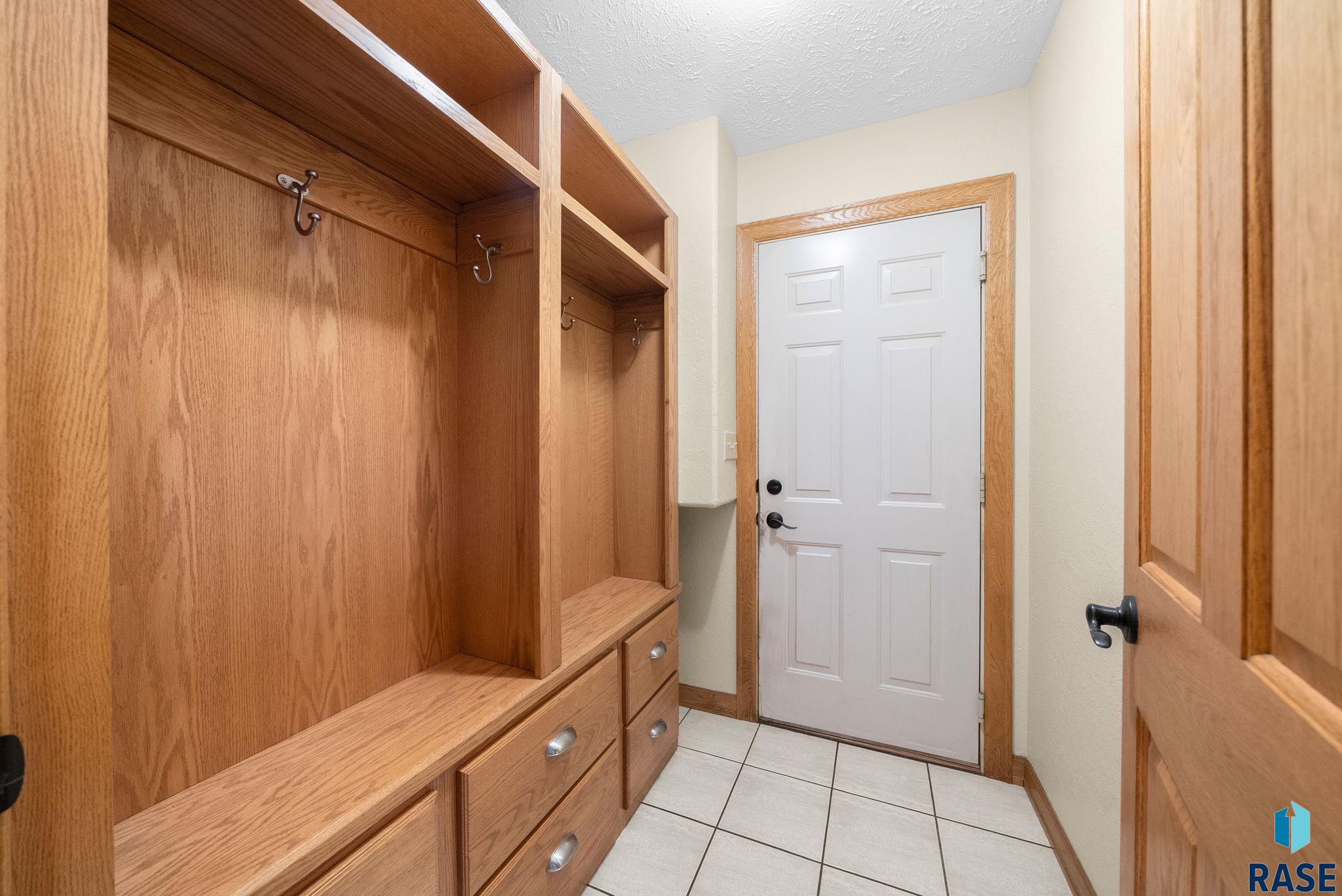 property viewer photo 3