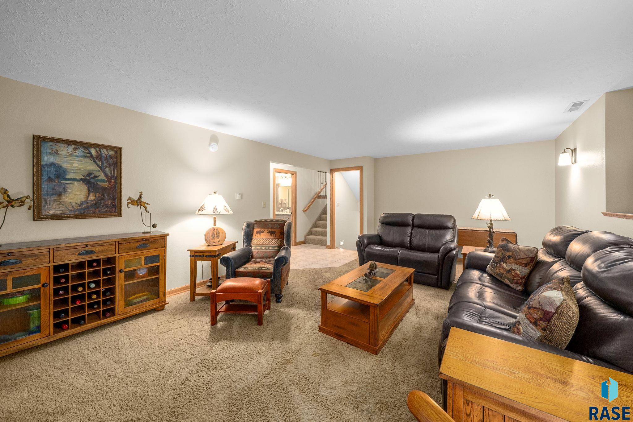 property viewer photo 30