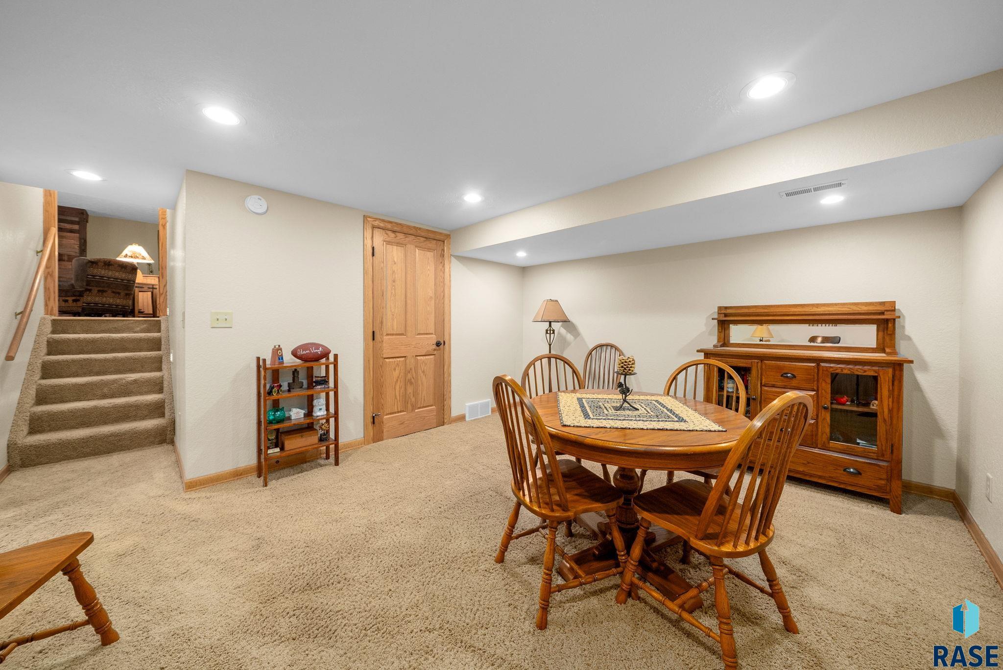 property viewer photo 37