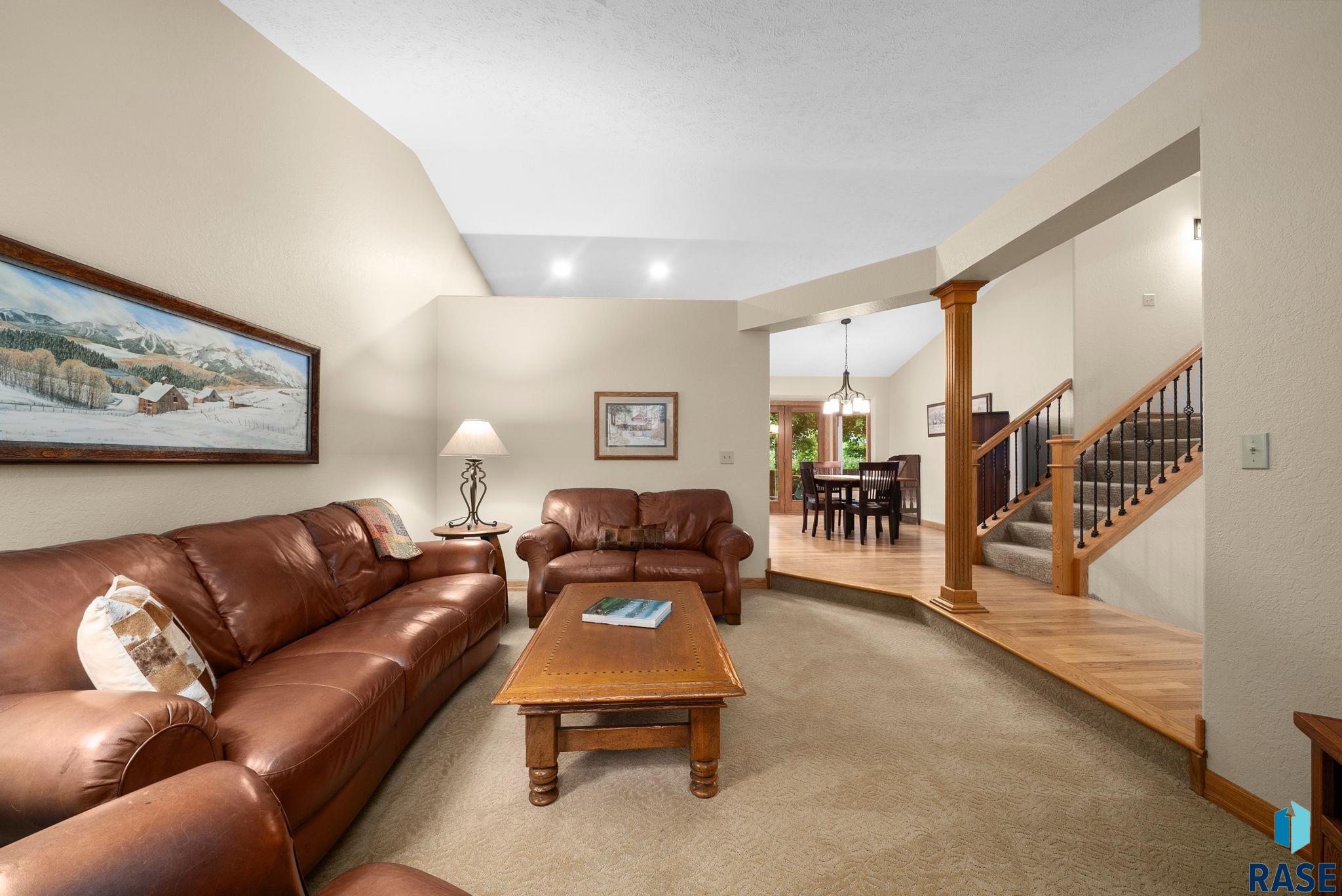 property viewer photo 4