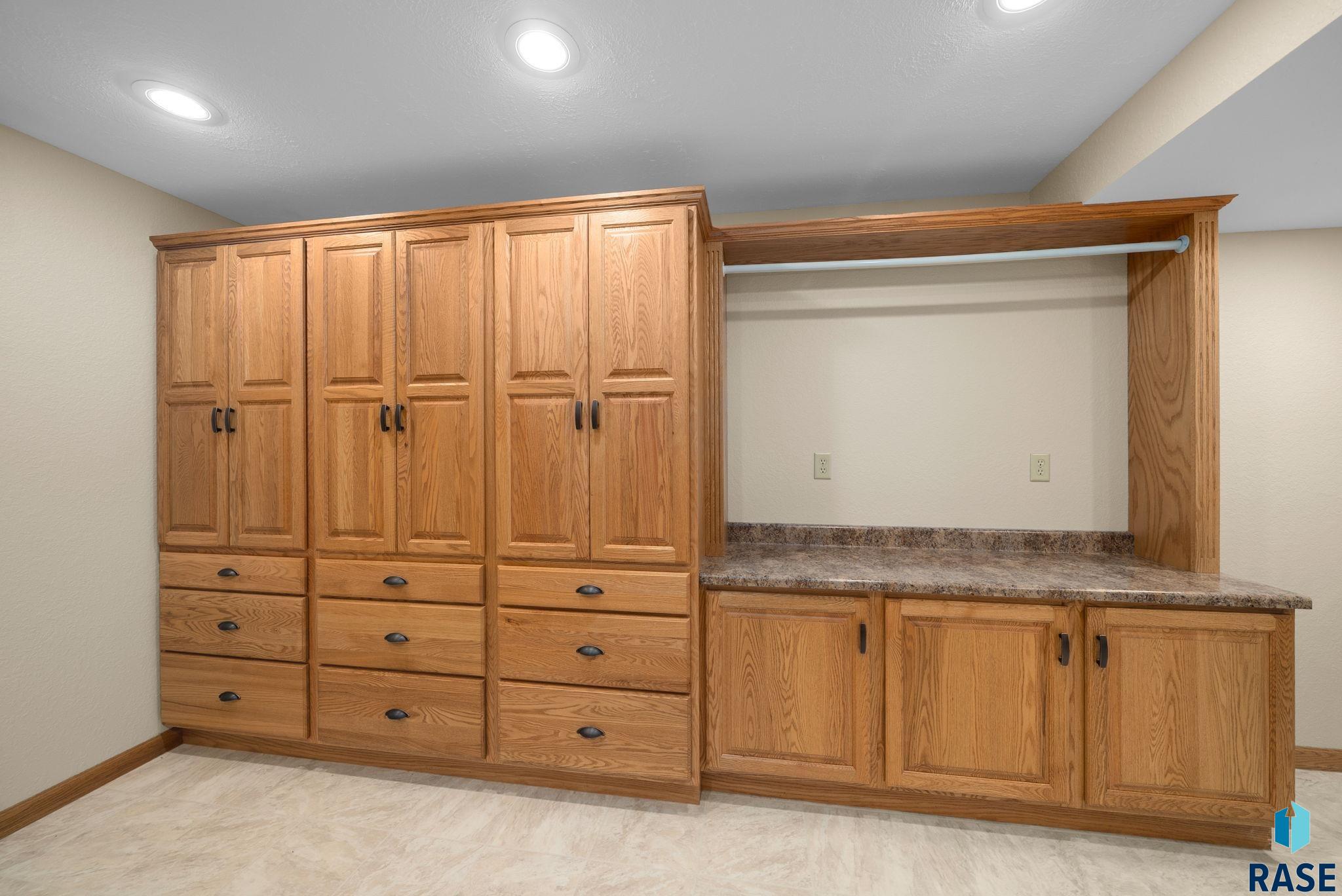 property viewer photo 42