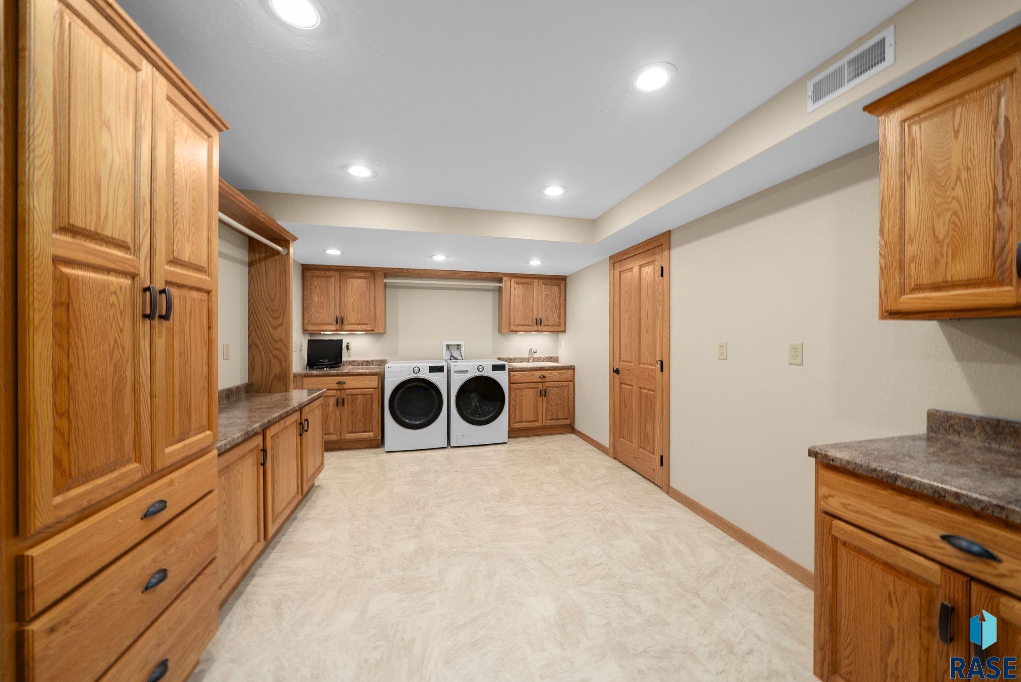 property viewer photo 46
