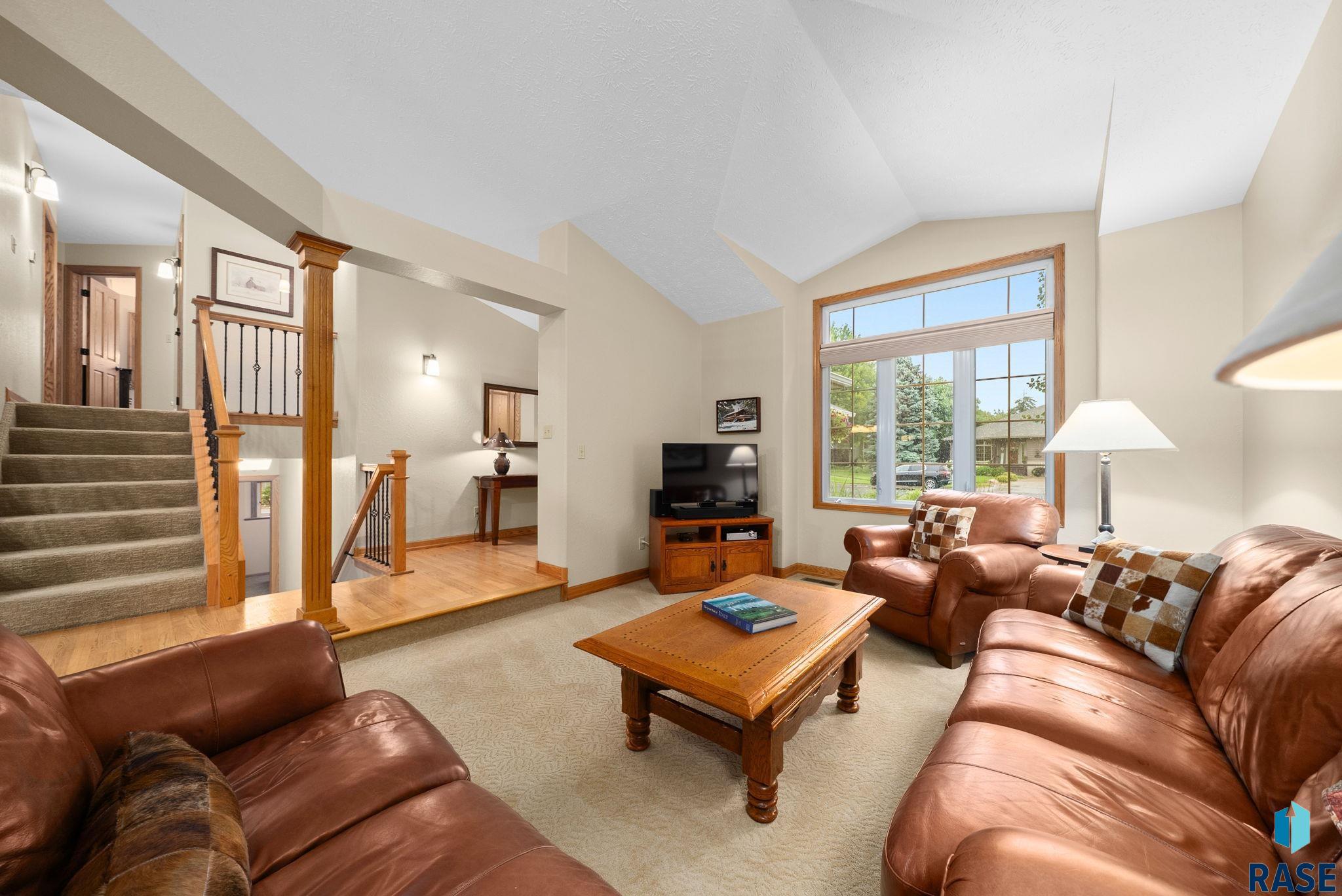 property viewer photo 5