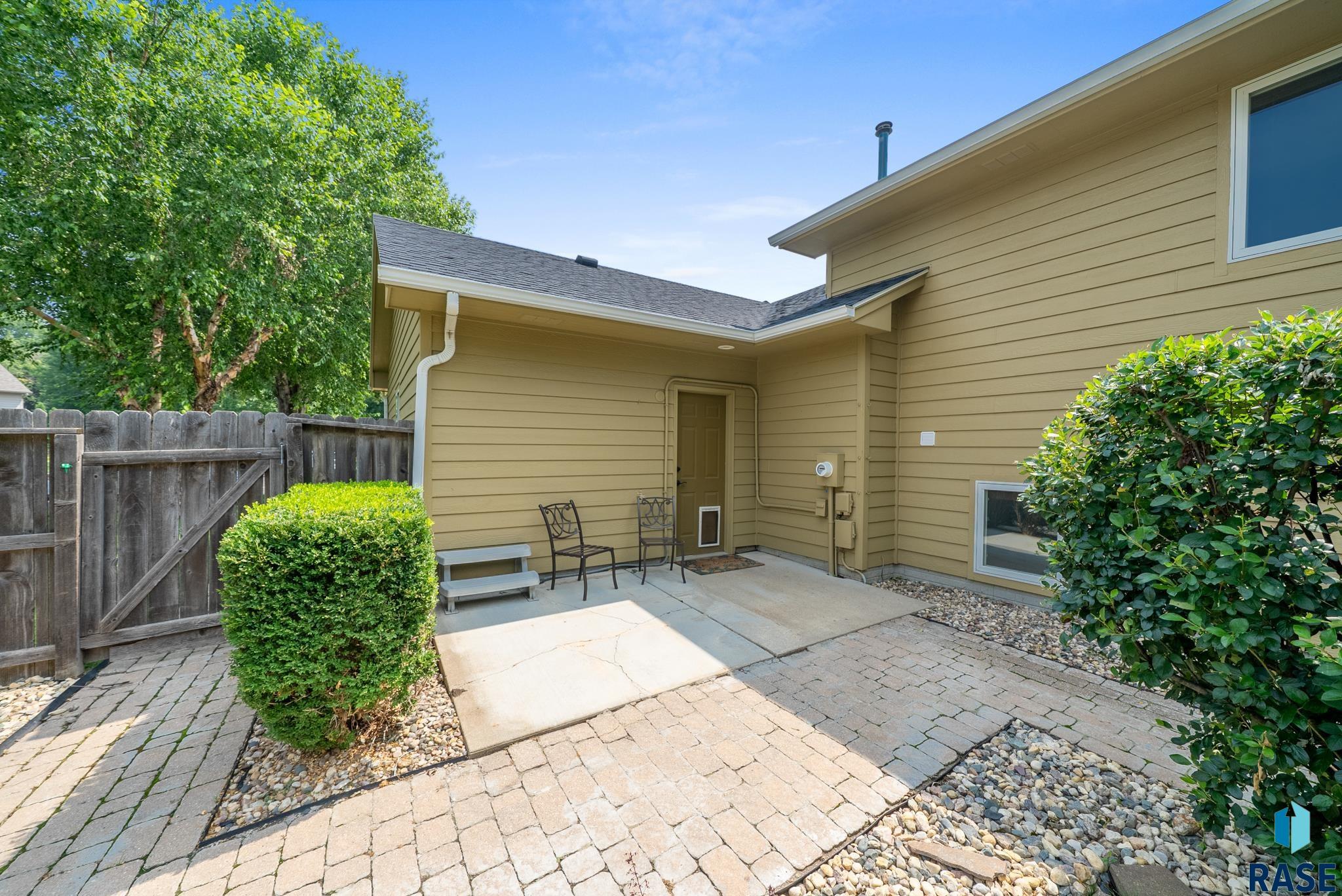 property viewer photo 54