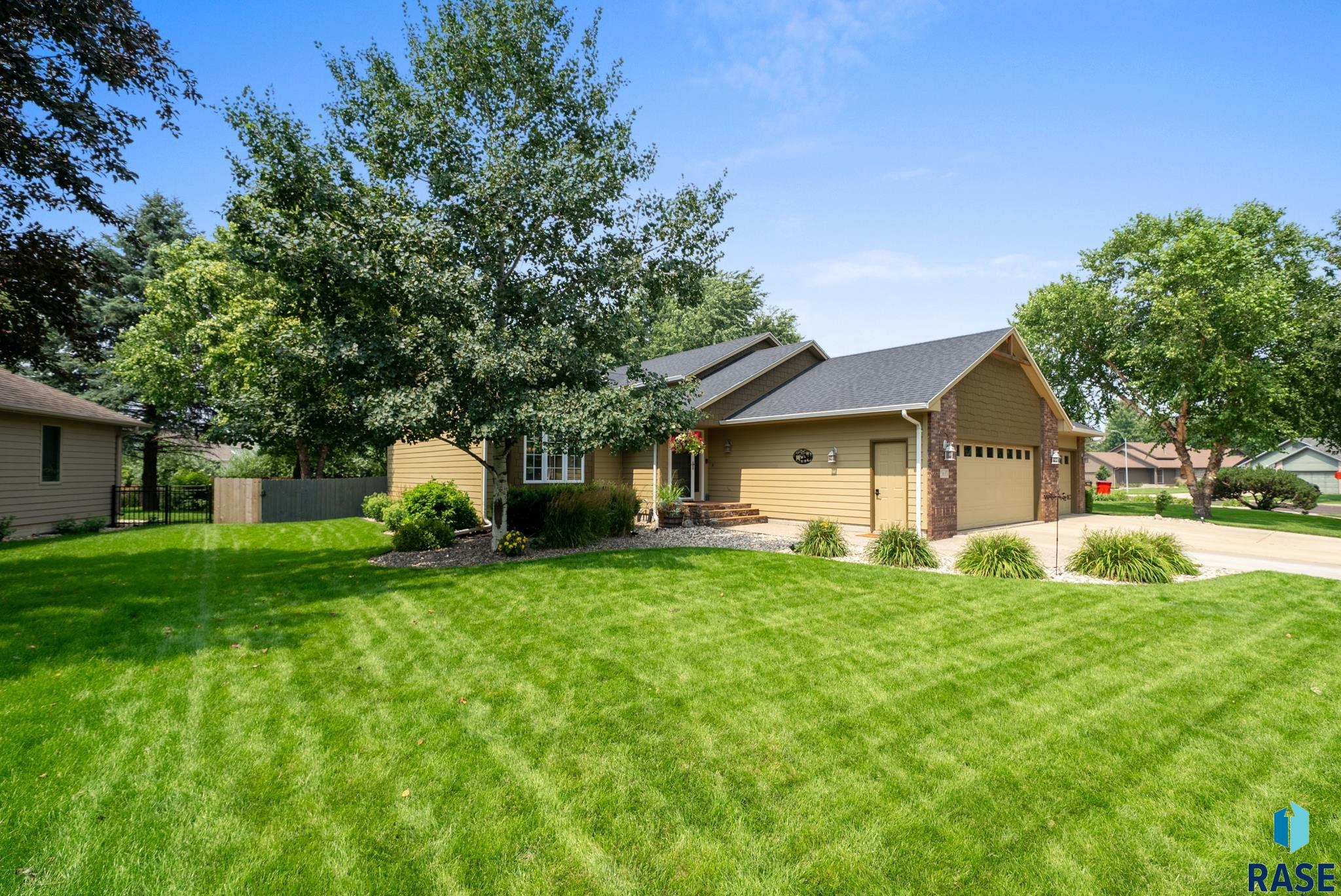 property viewer photo 72