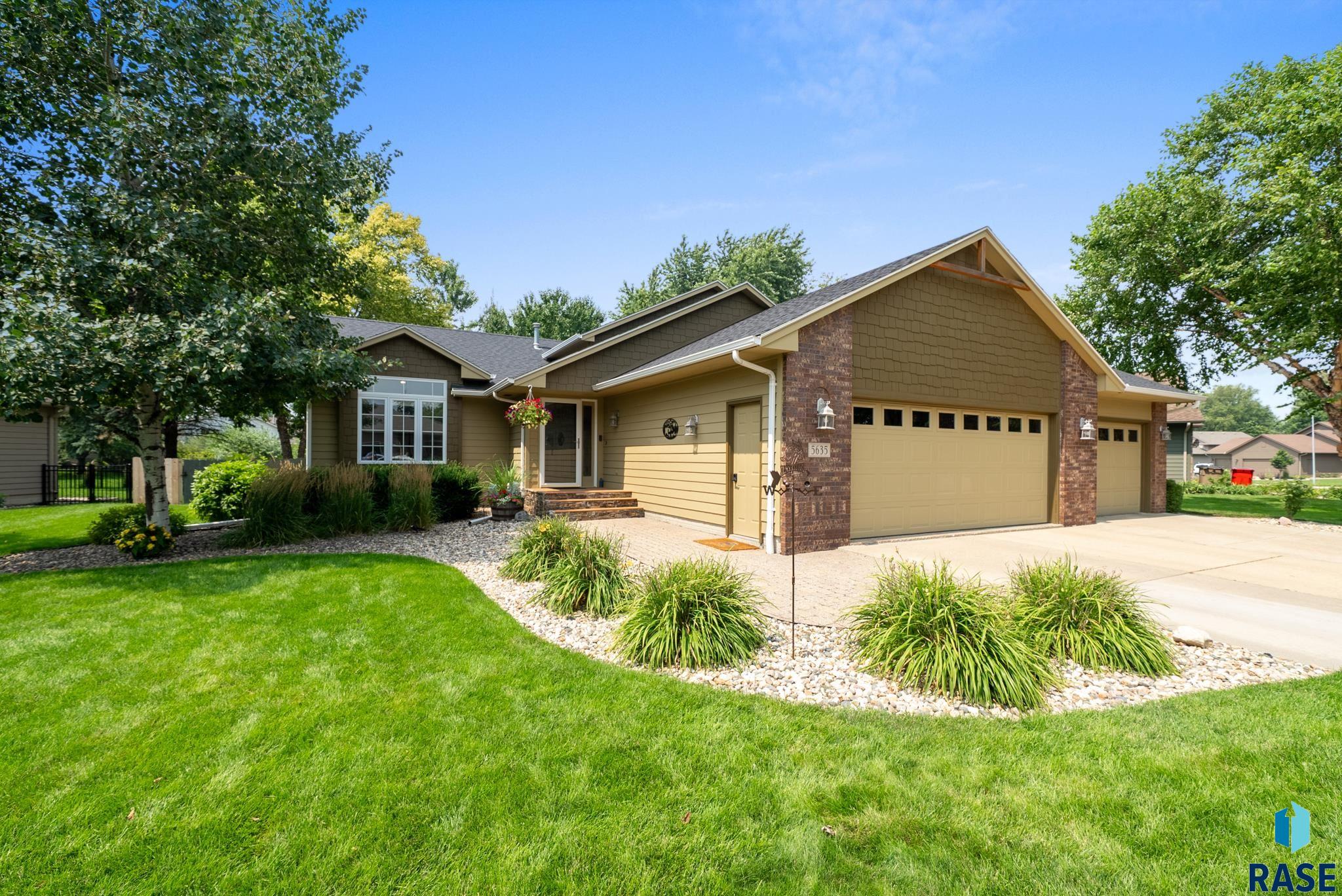 property viewer photo 73