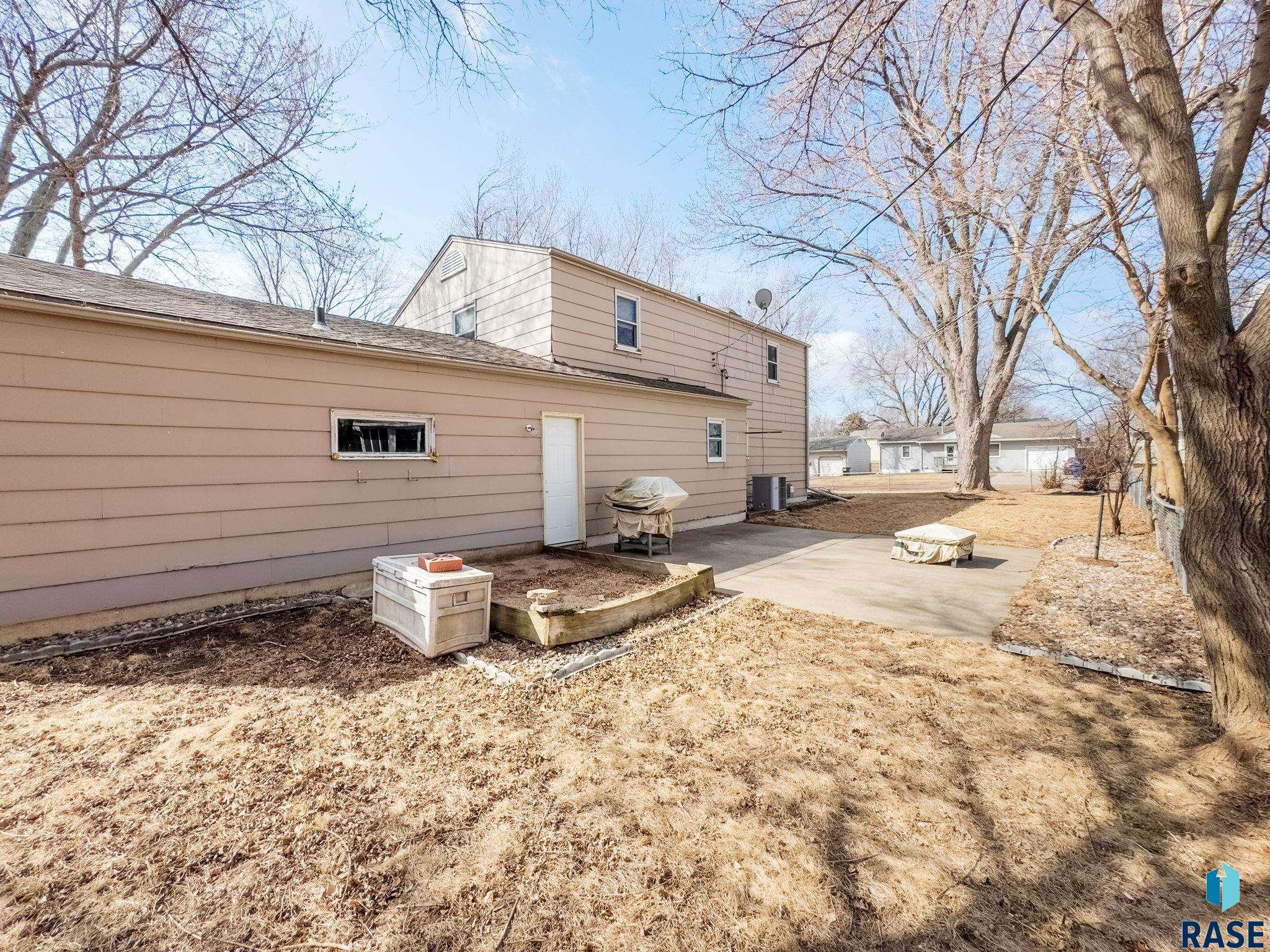 property viewer photo 16
