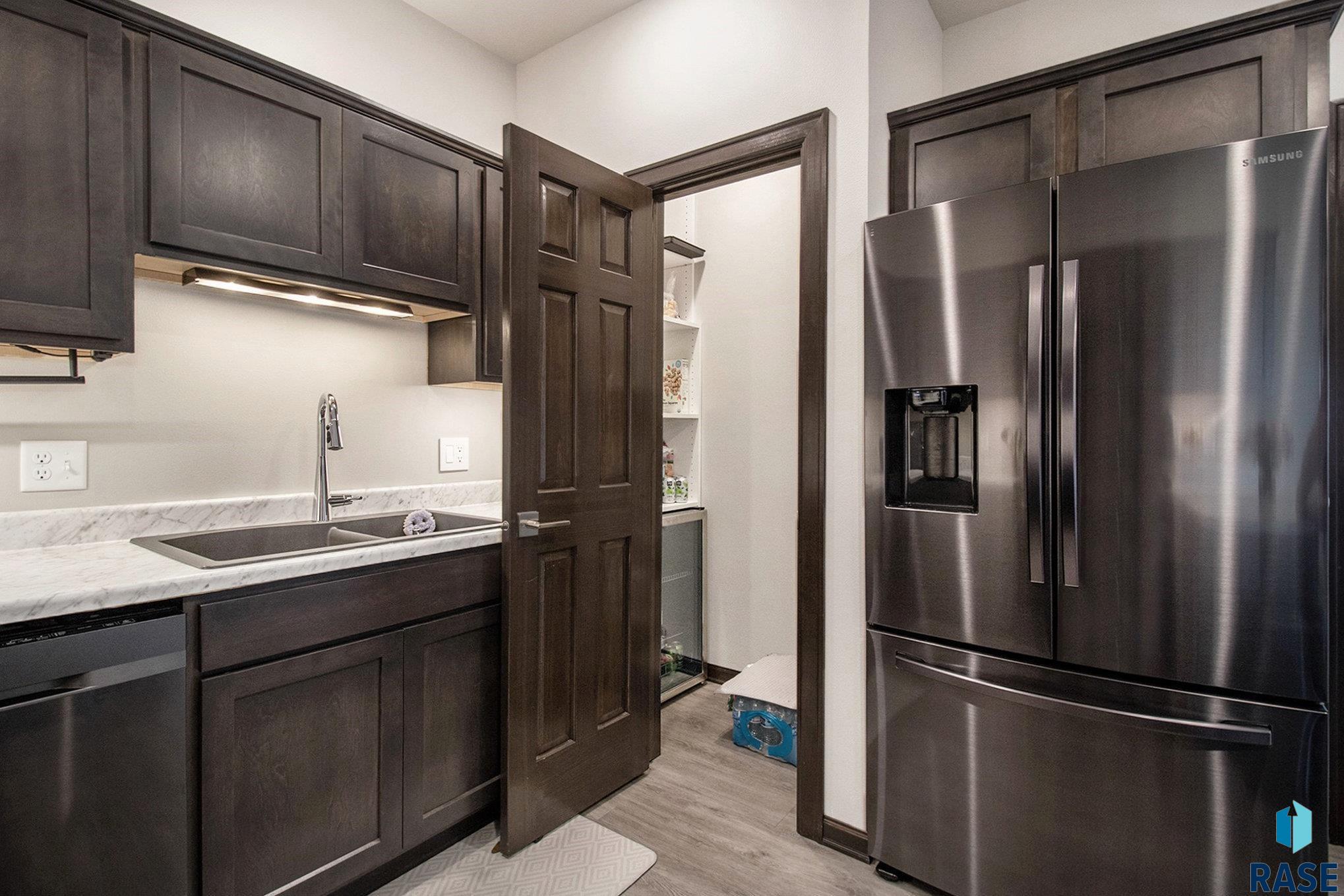 property viewer photo 12