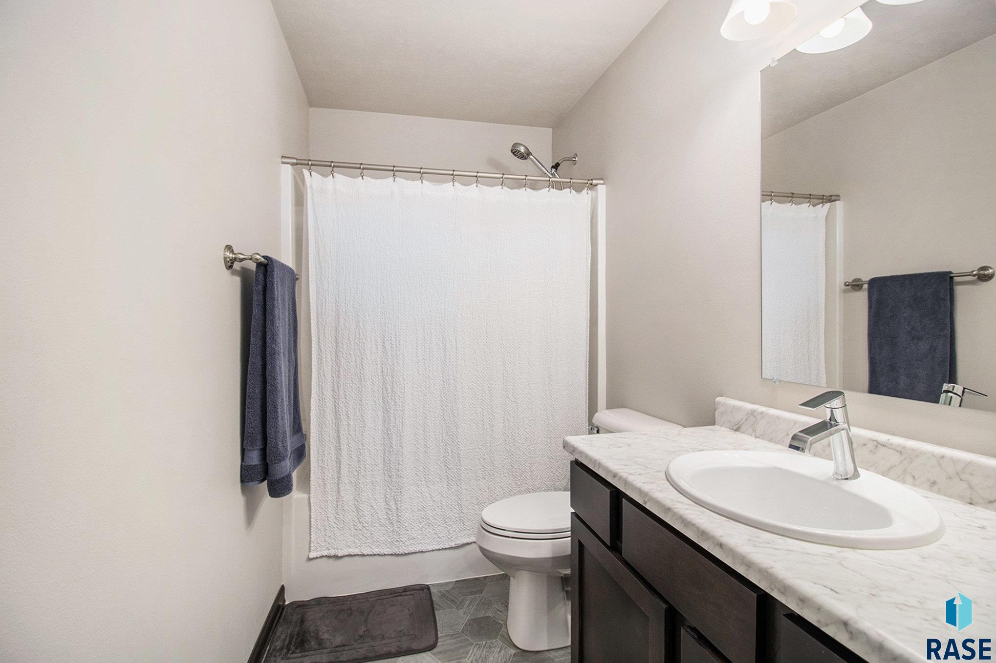 property viewer photo 22