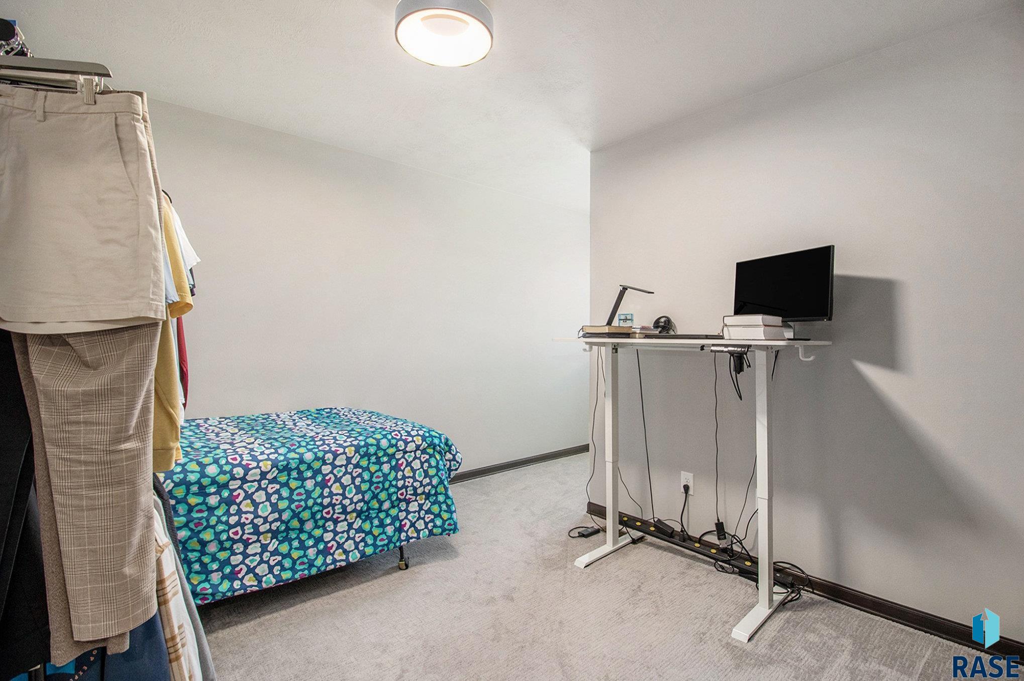 property viewer photo 23