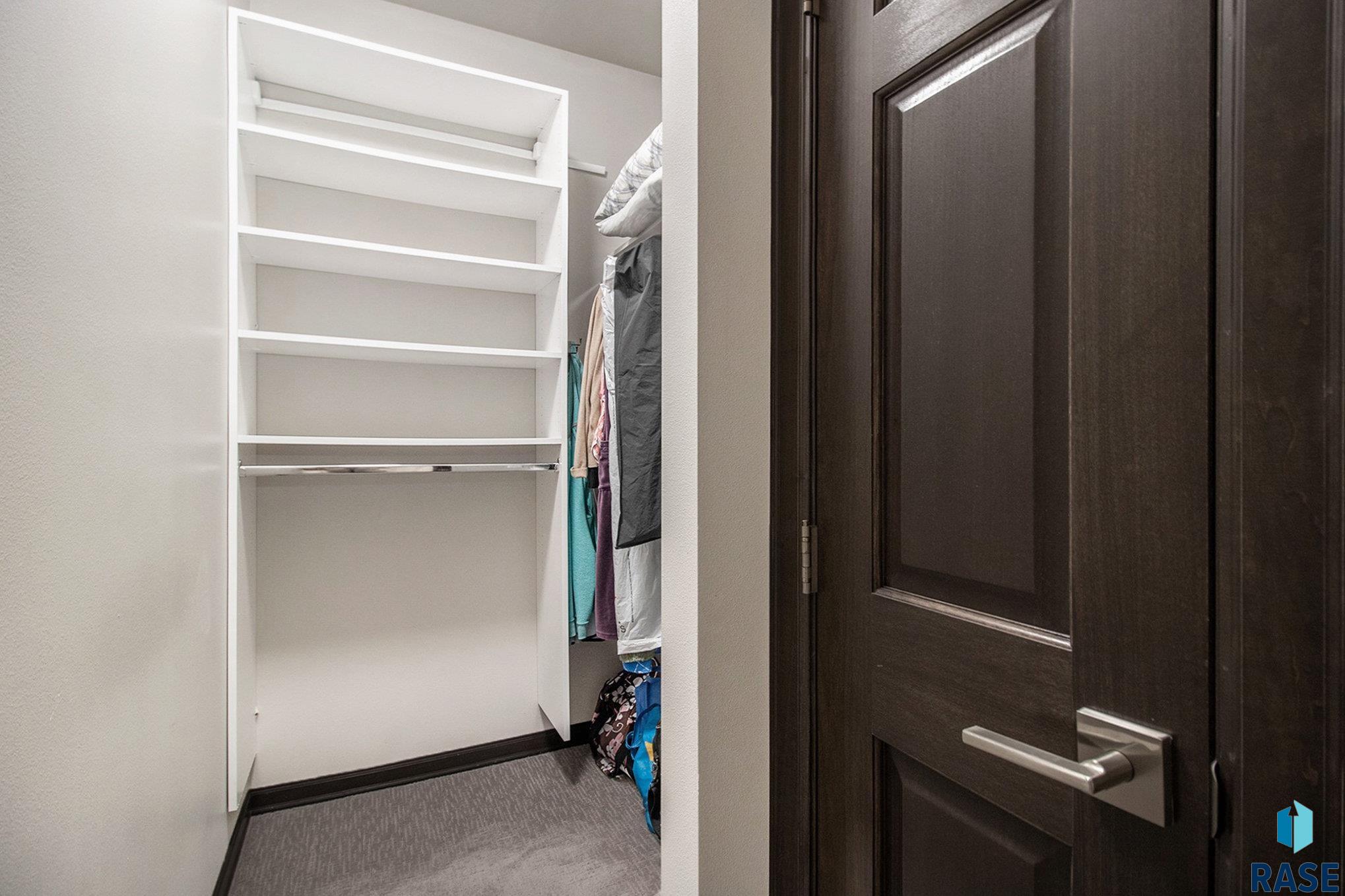 property viewer photo 25