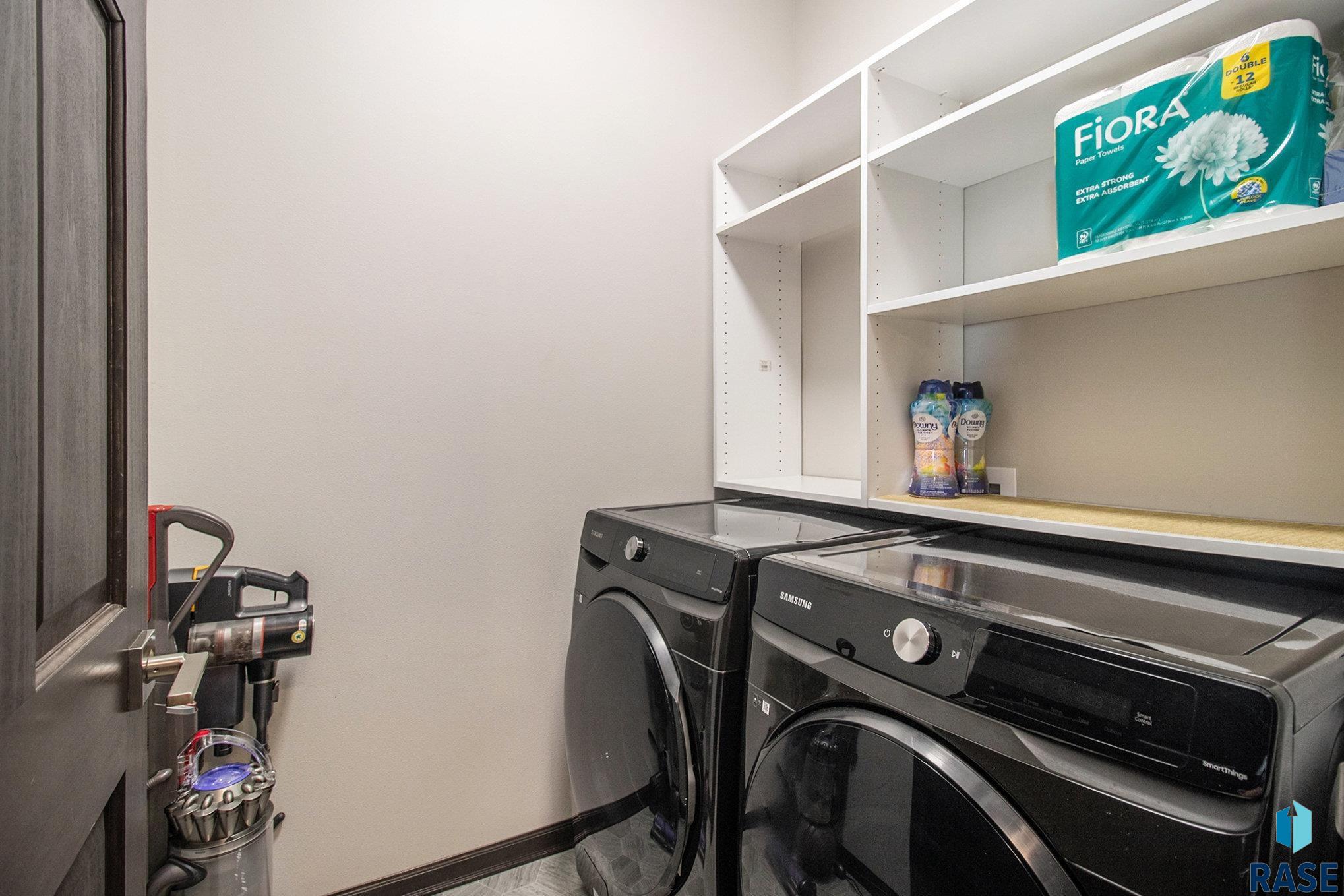 property viewer photo 27