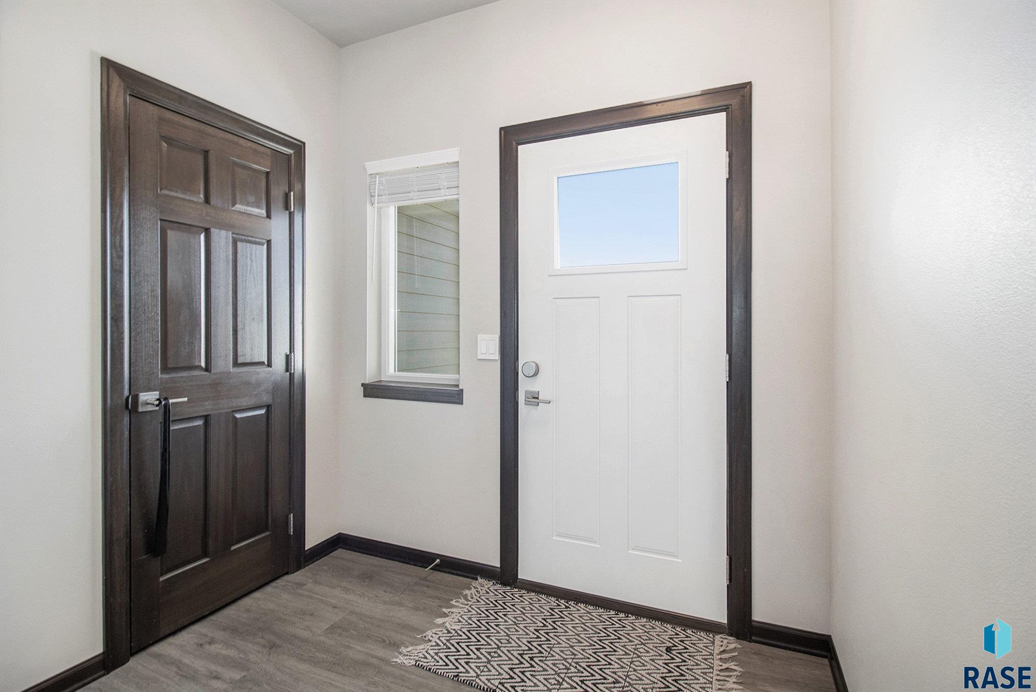 property viewer photo 4