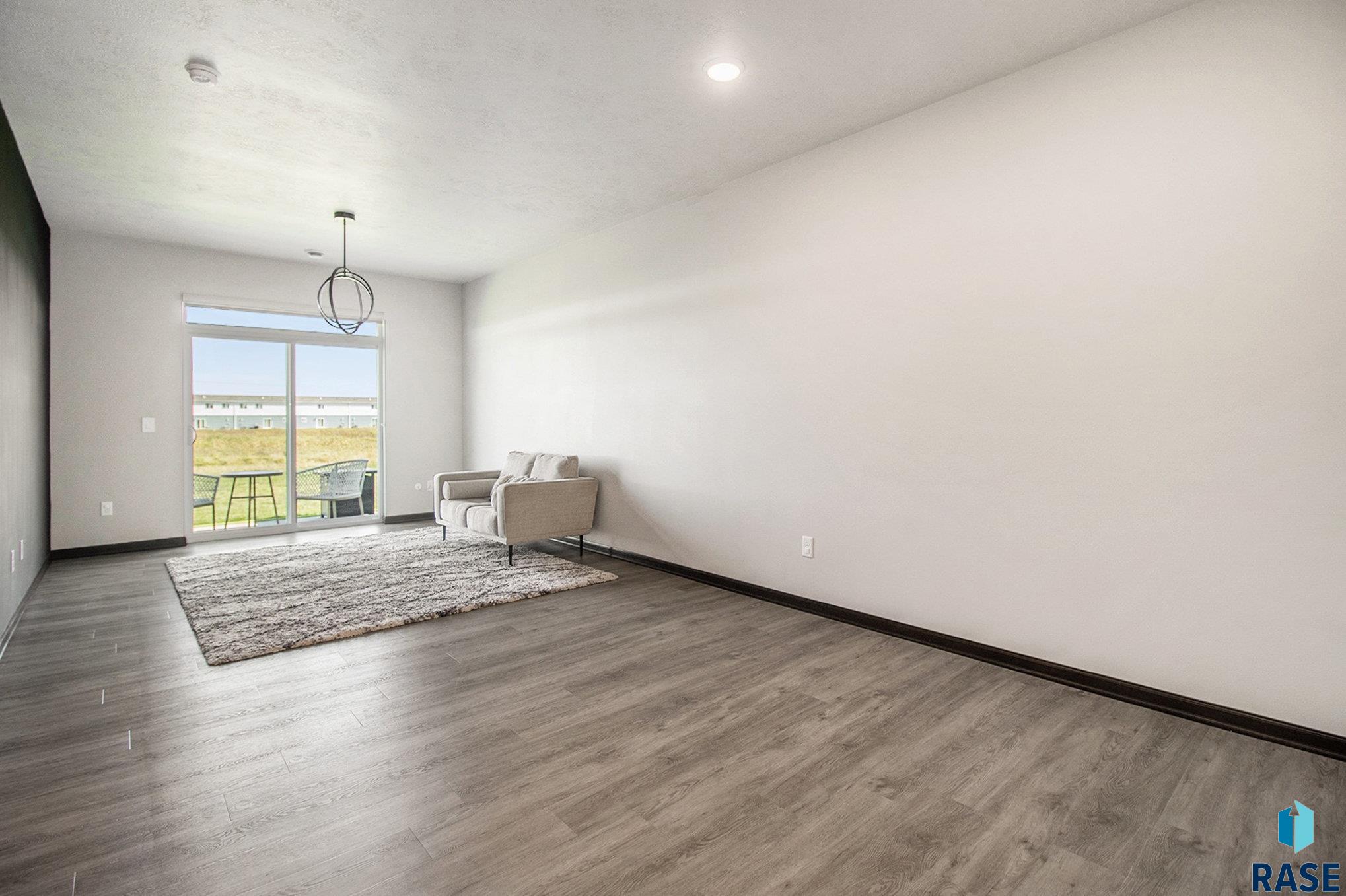 property viewer photo 5