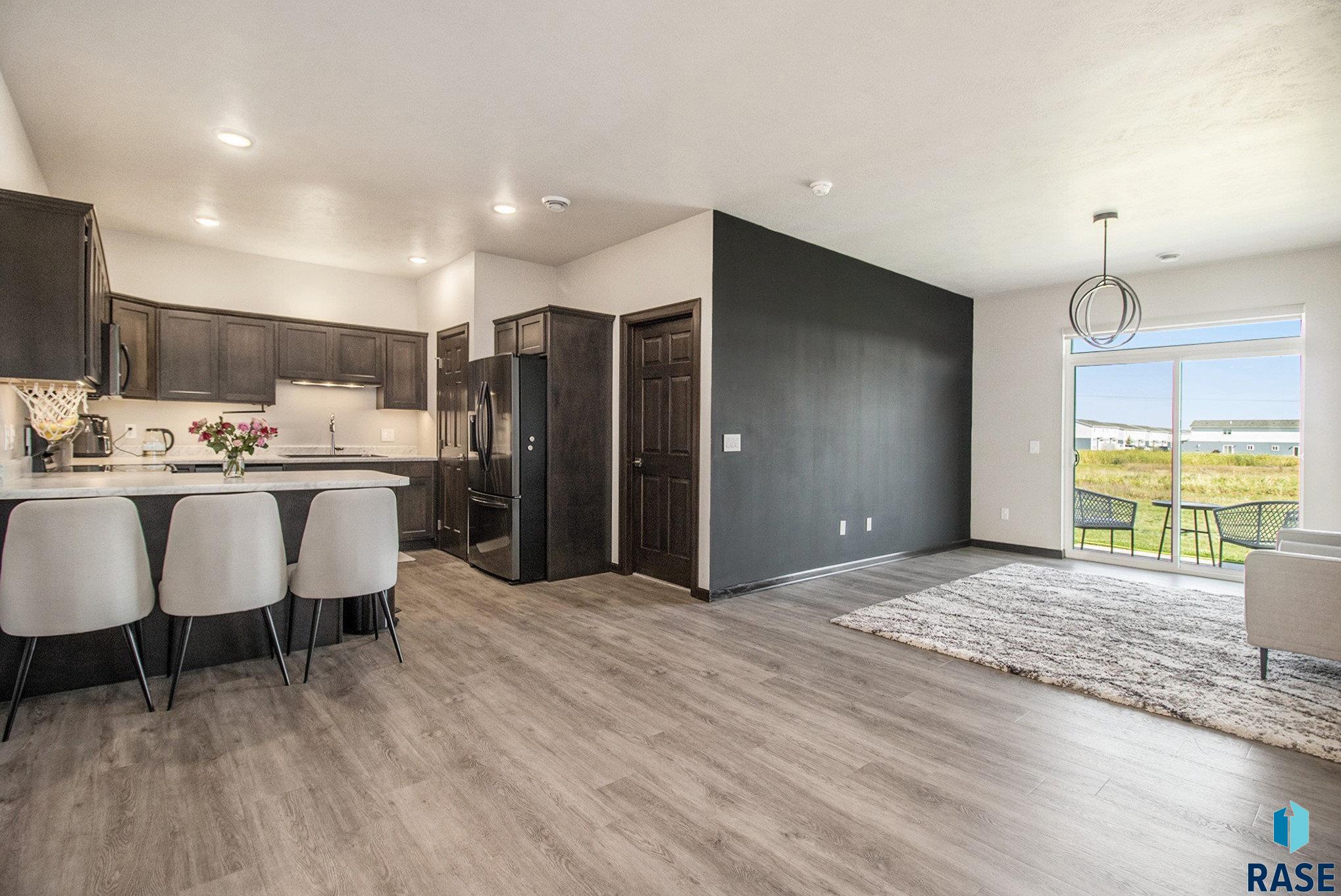 property viewer photo 8