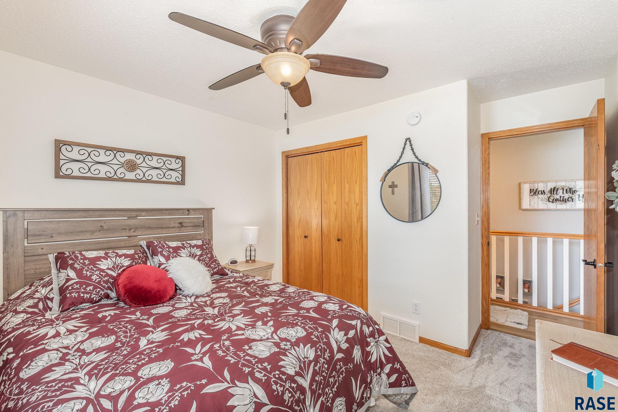 property viewer photo 17