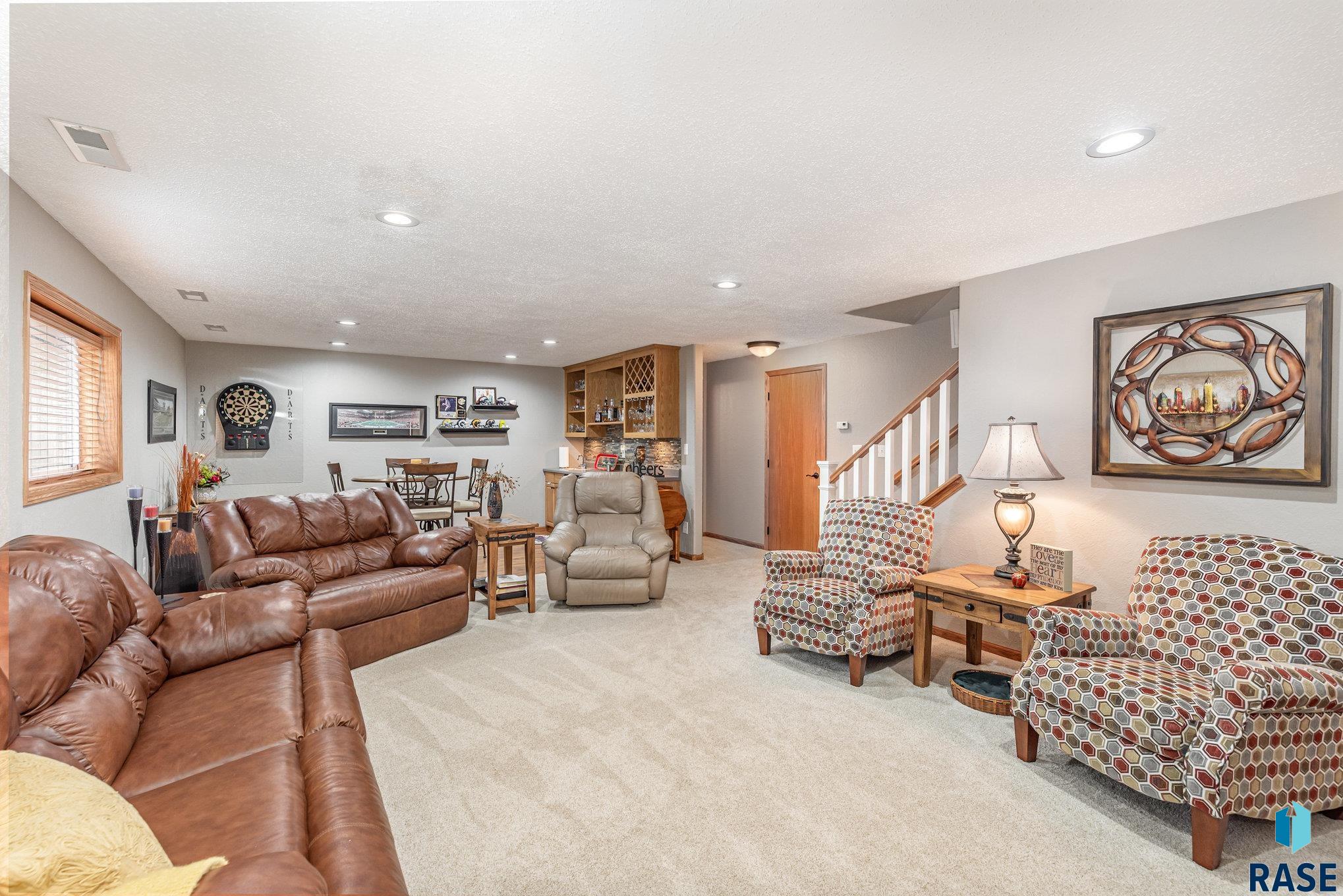 property viewer photo 20