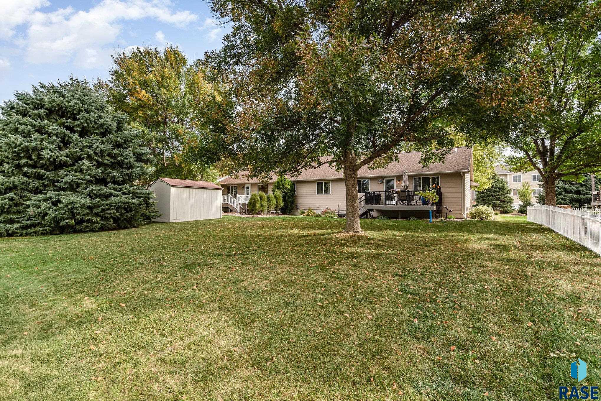 property viewer photo 26
