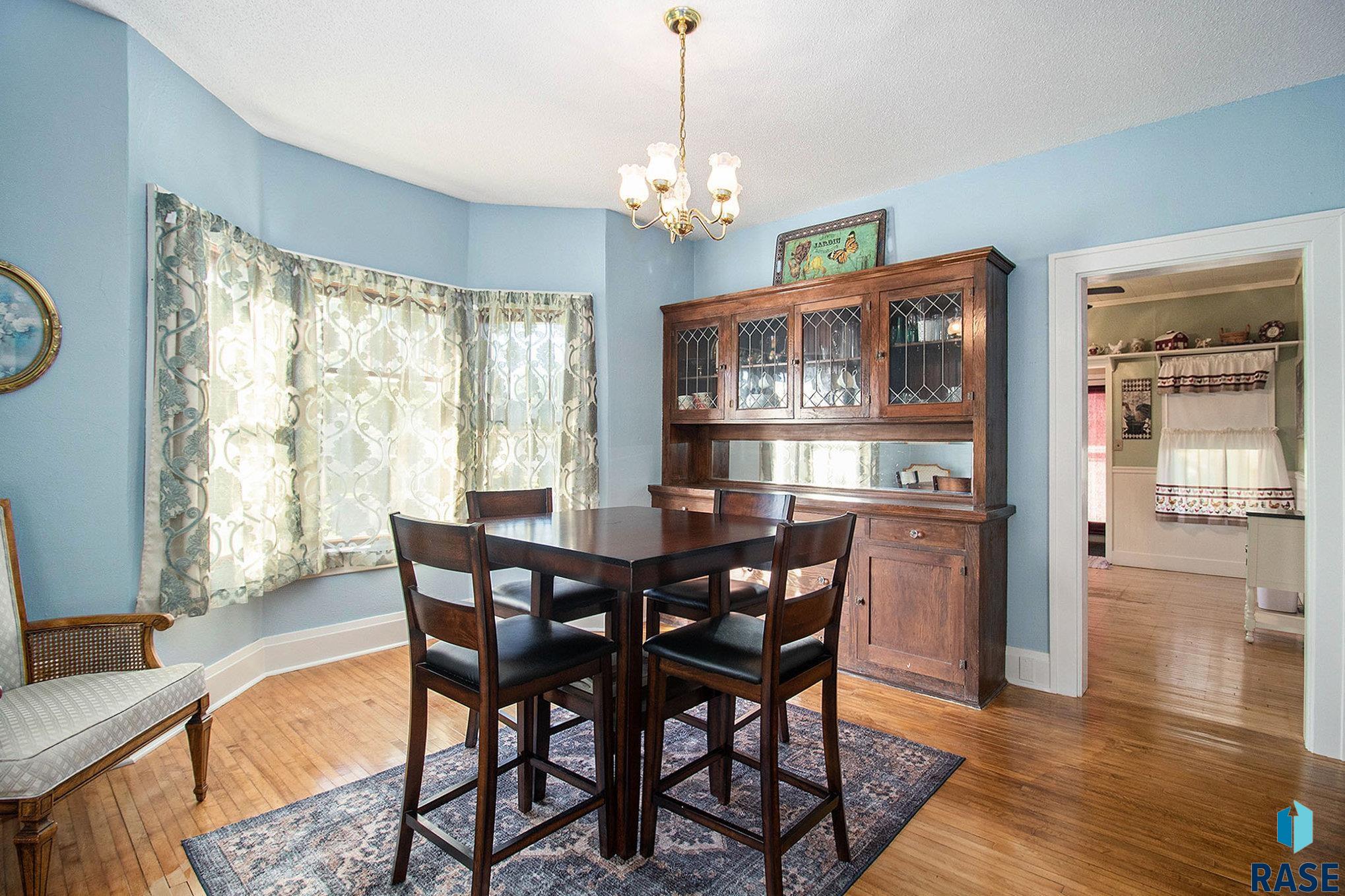 property viewer photo 5