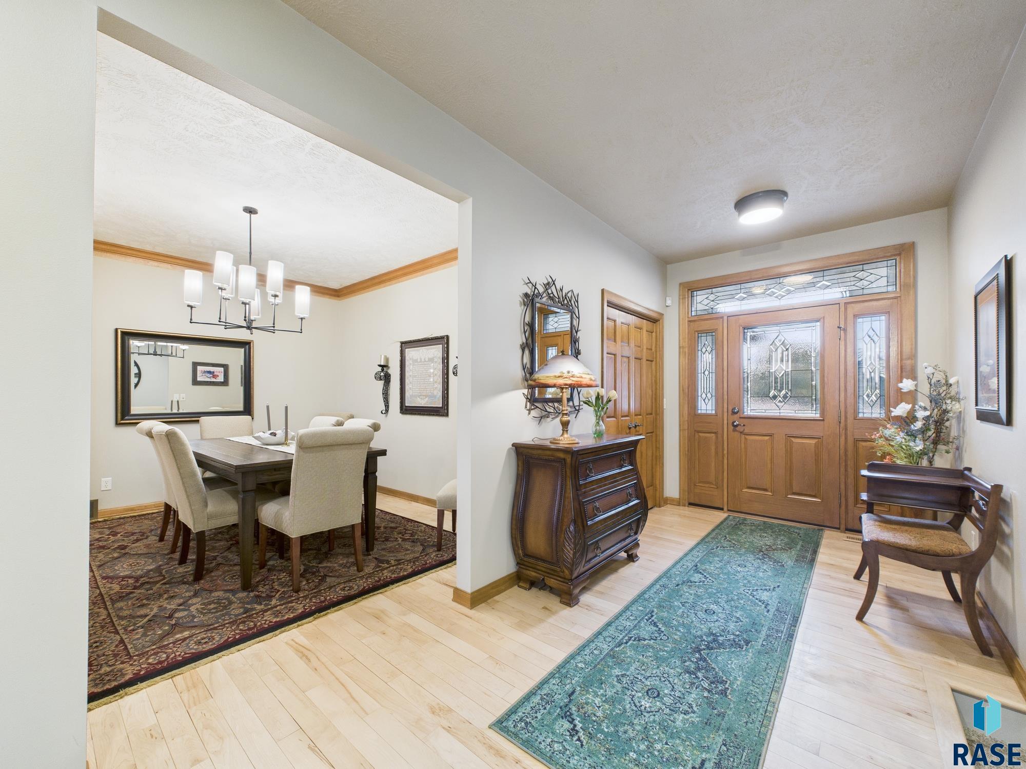 property viewer photo 1