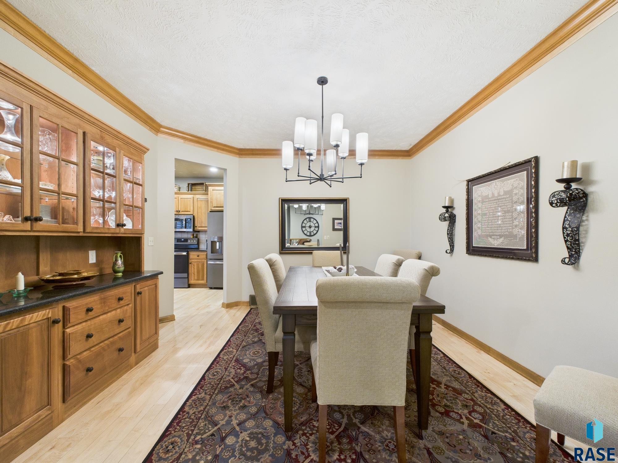 property viewer photo 11