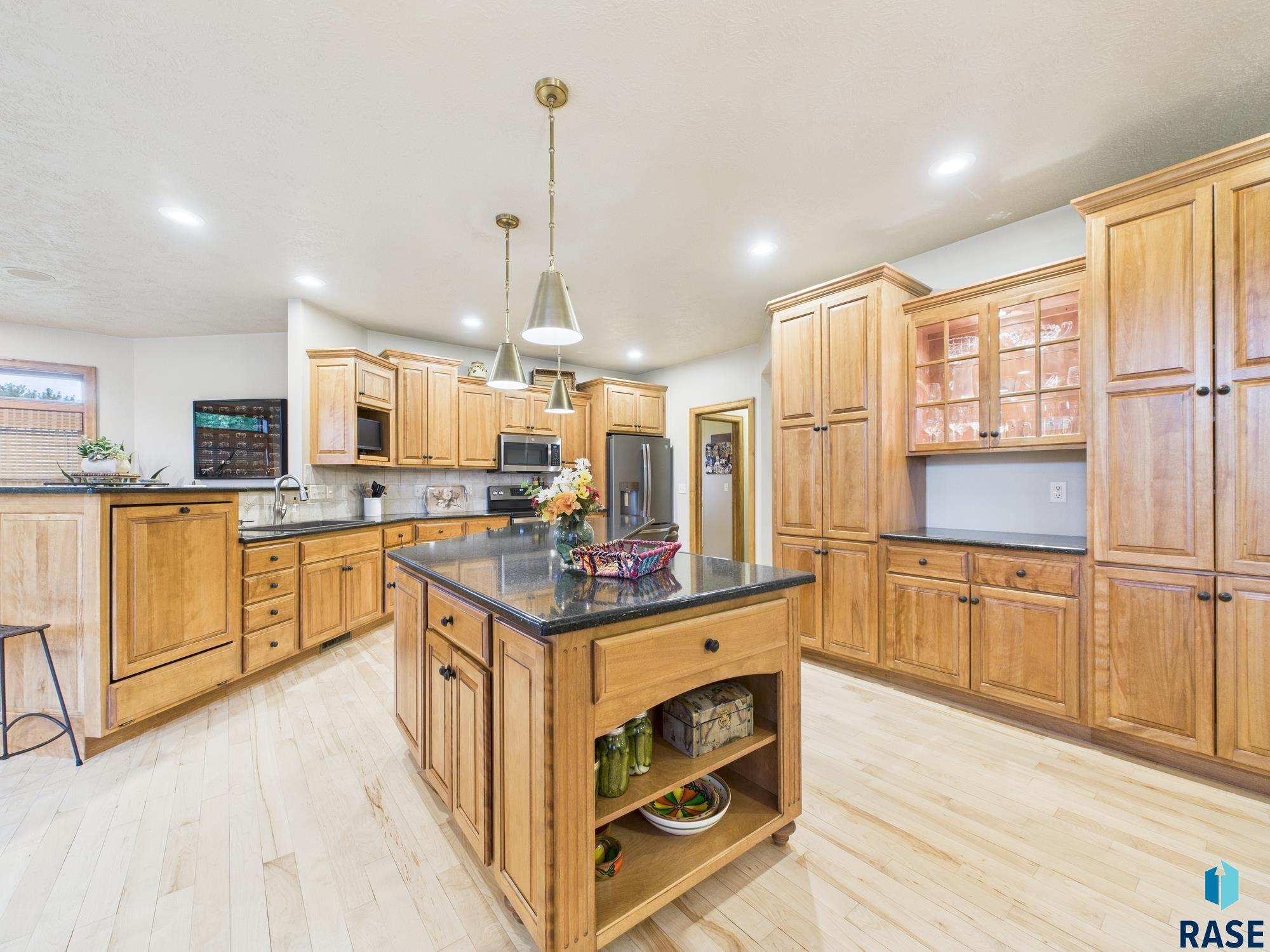 property viewer photo 12