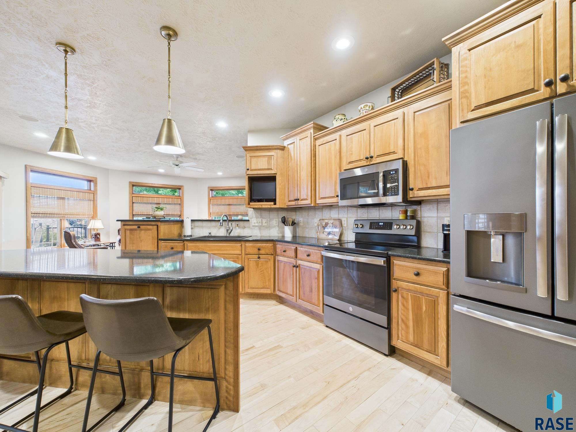 property viewer photo 15
