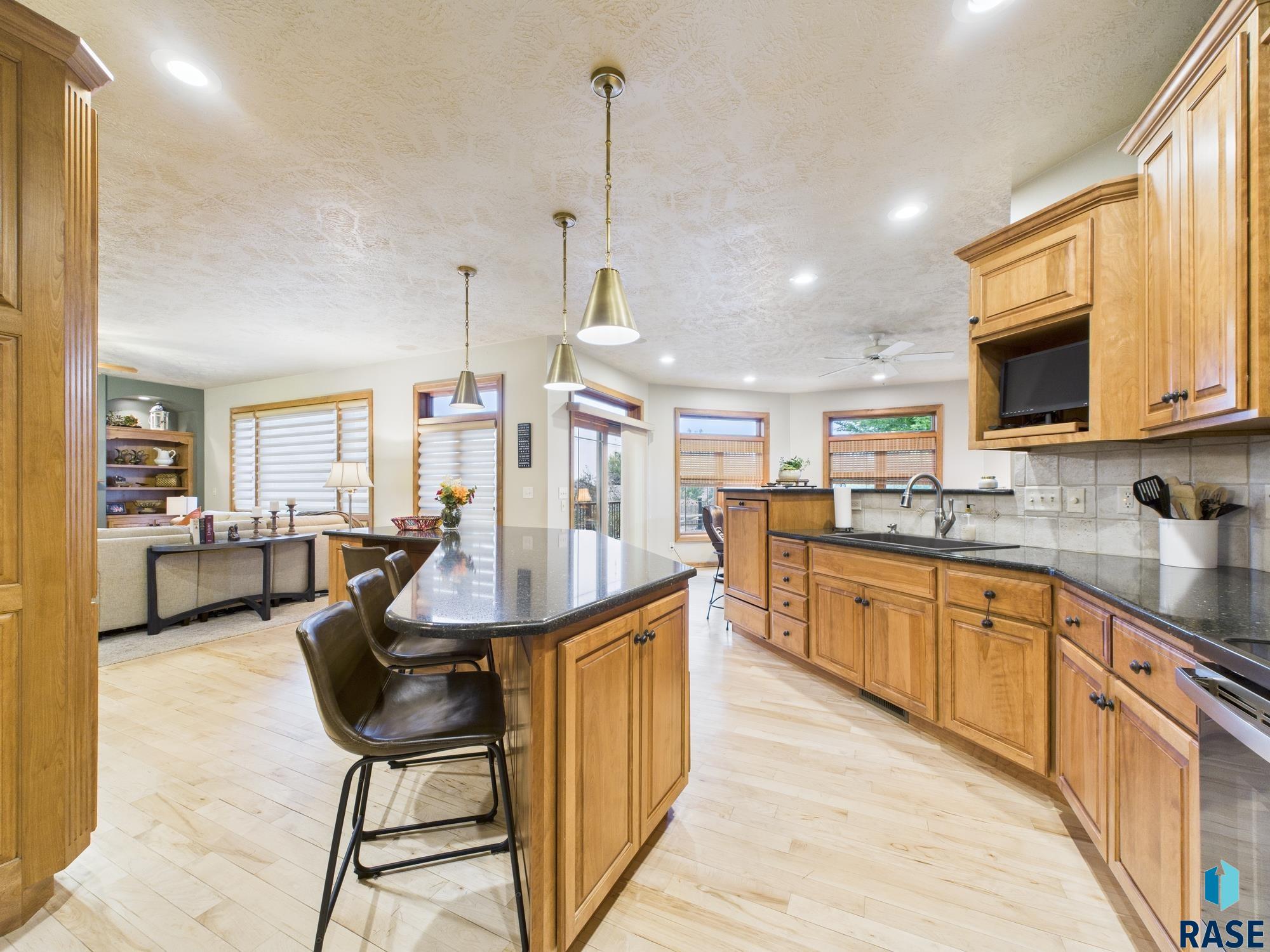 property viewer photo 16