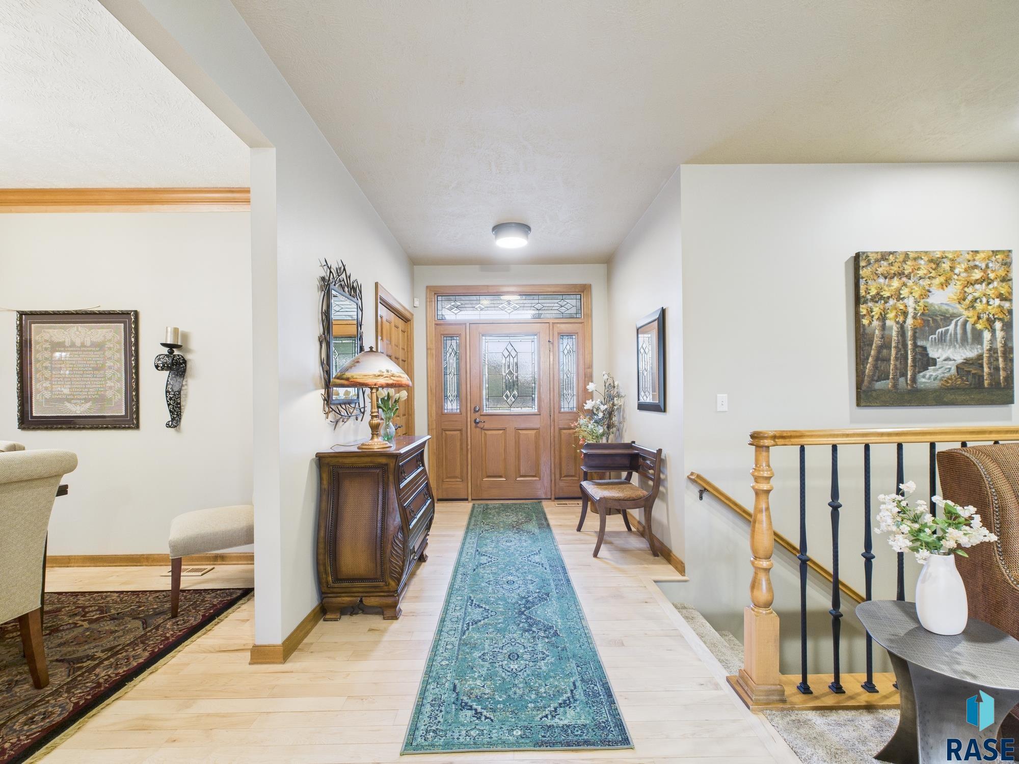 property viewer photo 2