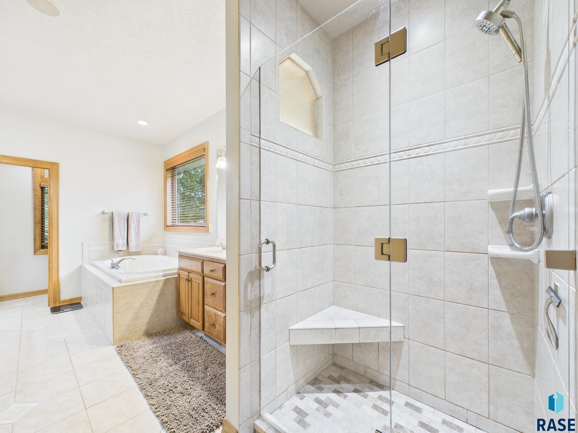 property viewer photo 27