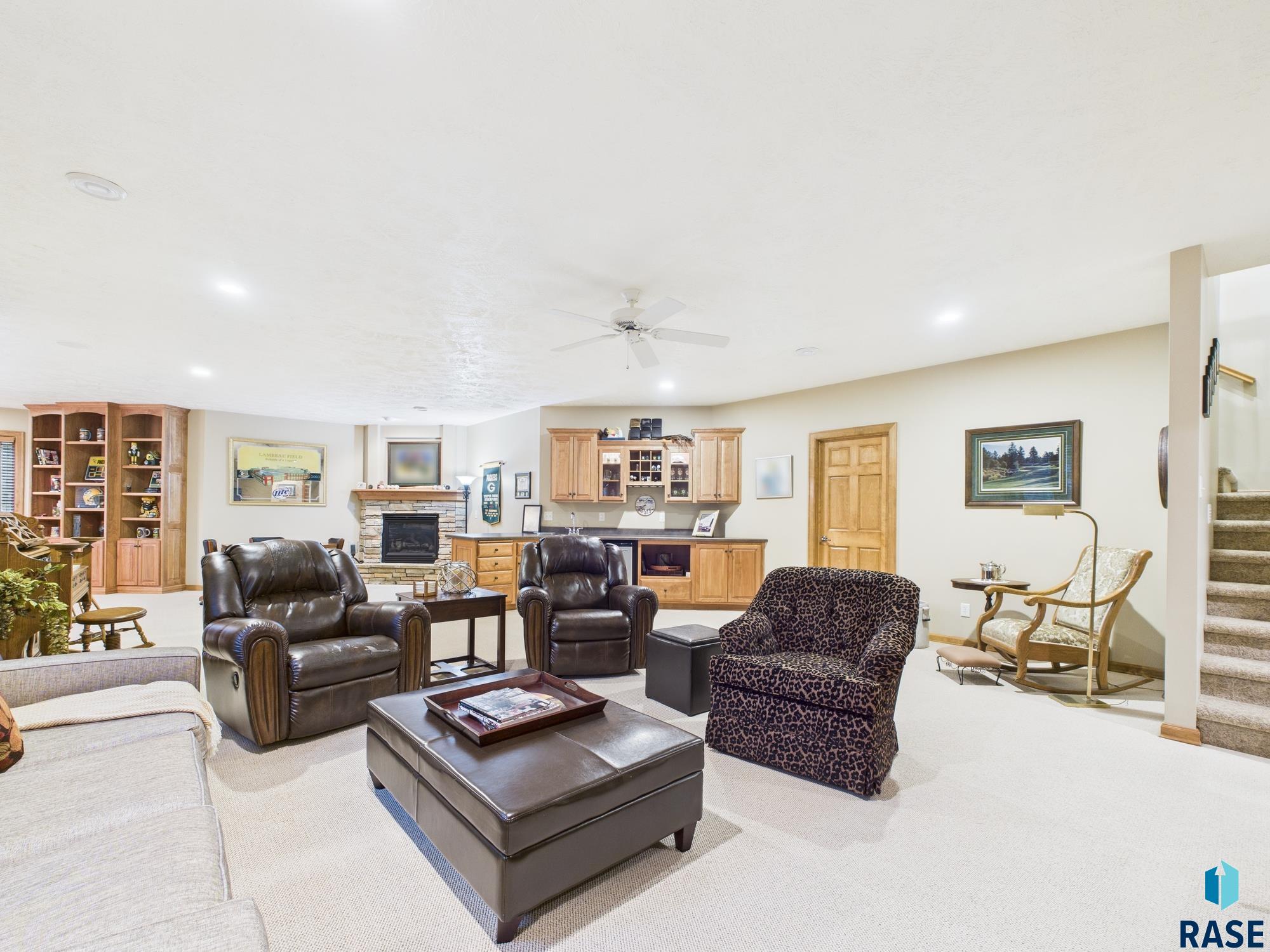 property viewer photo 38
