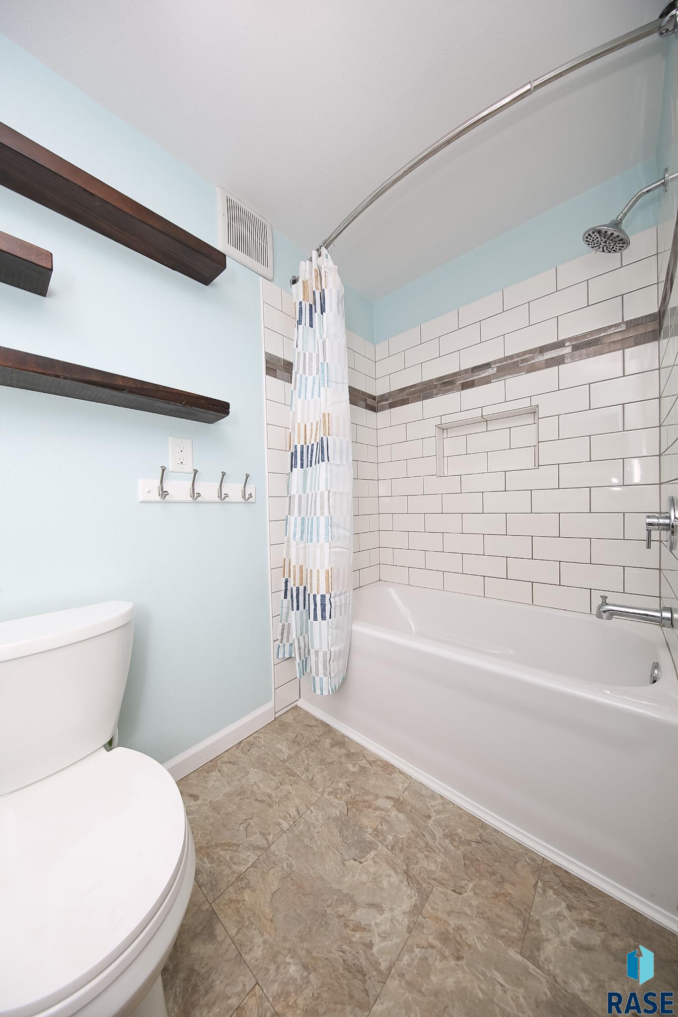 property viewer photo 12