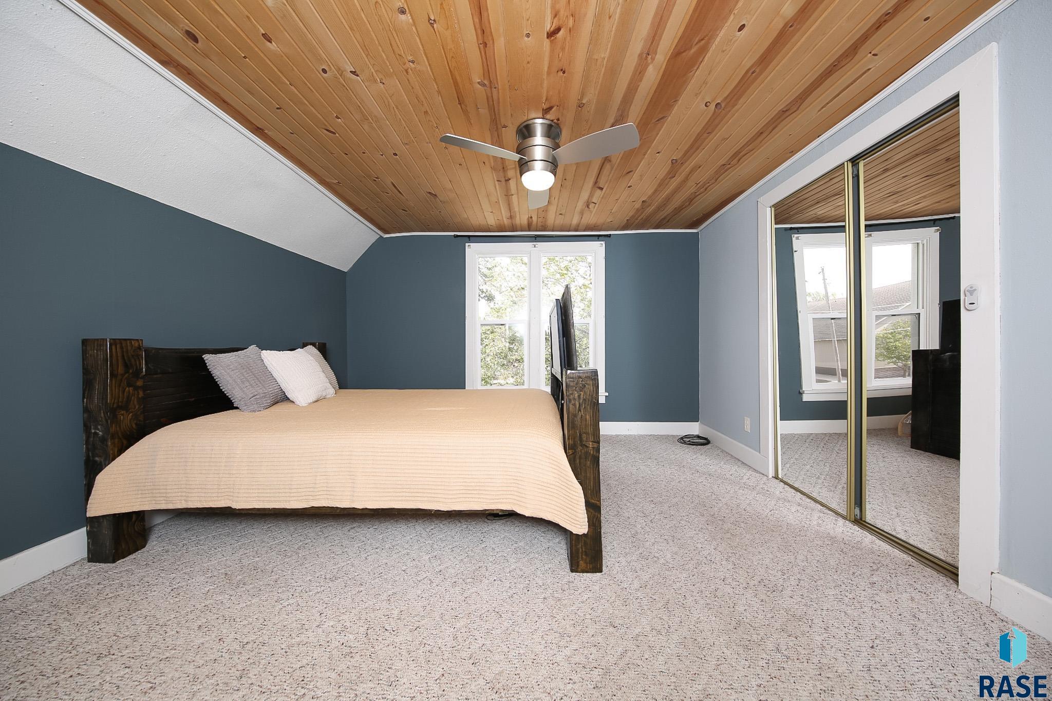 property viewer photo 17