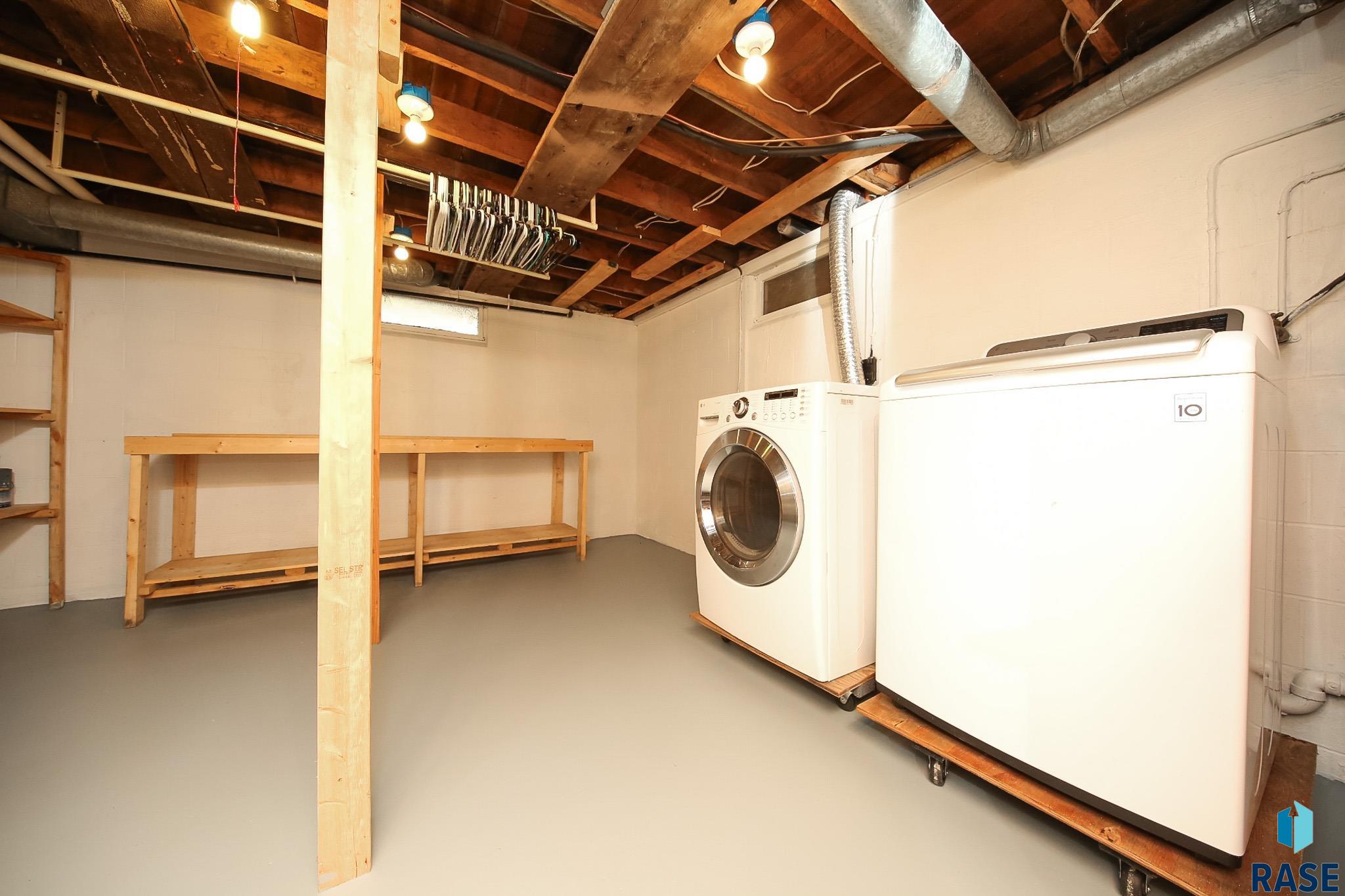 property viewer photo 27