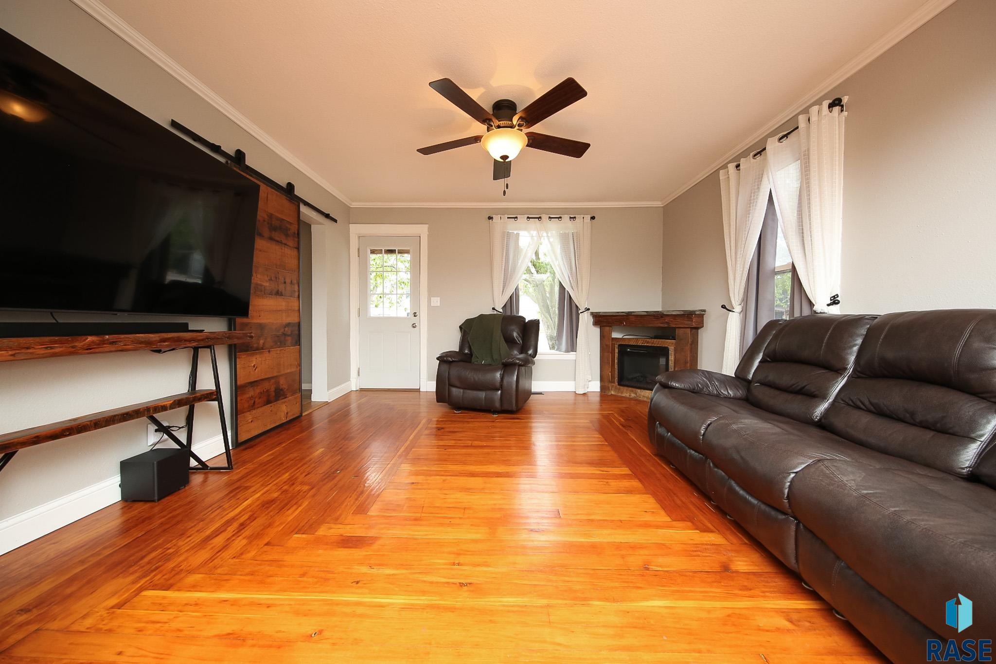 property viewer photo 5