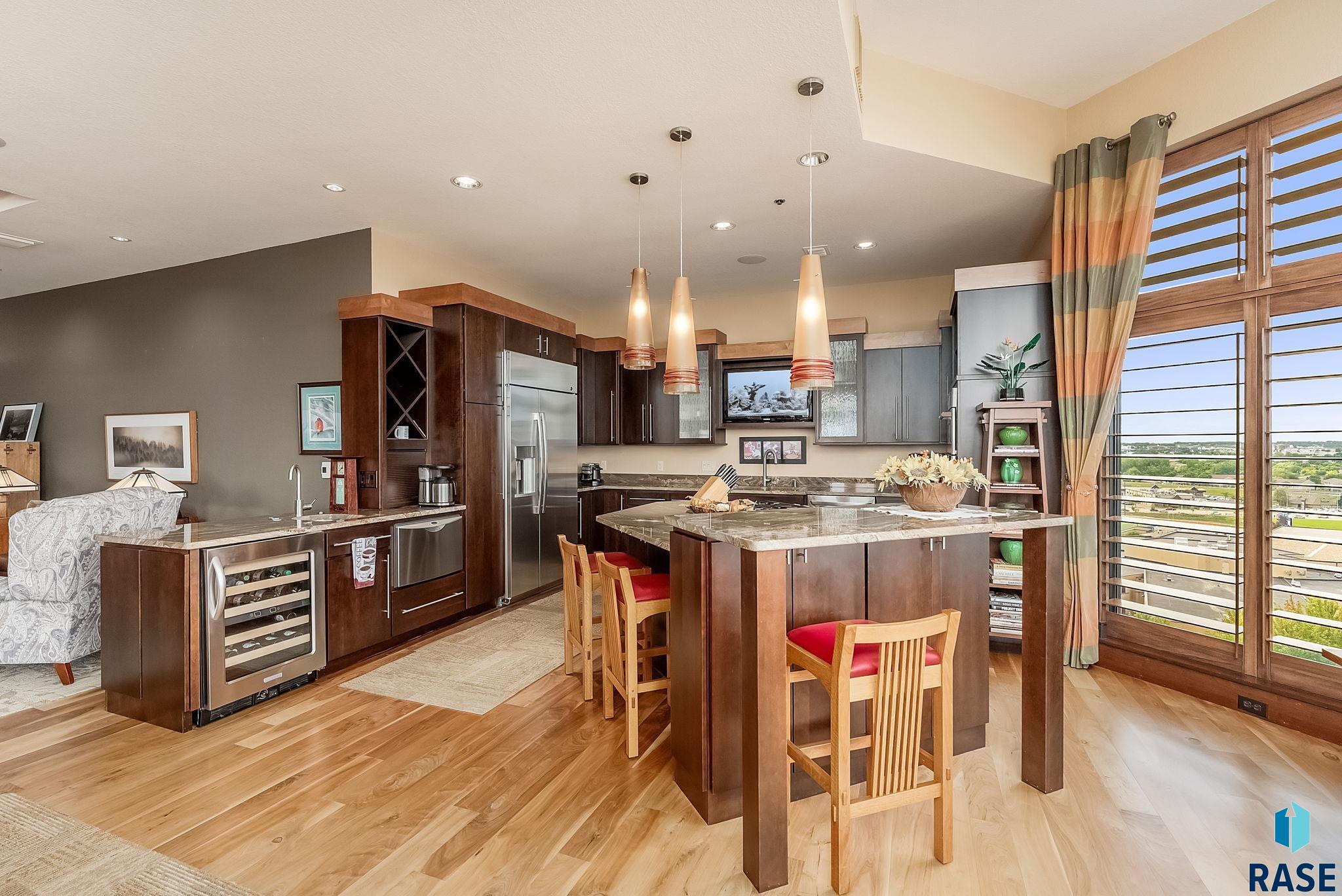 property viewer photo 10