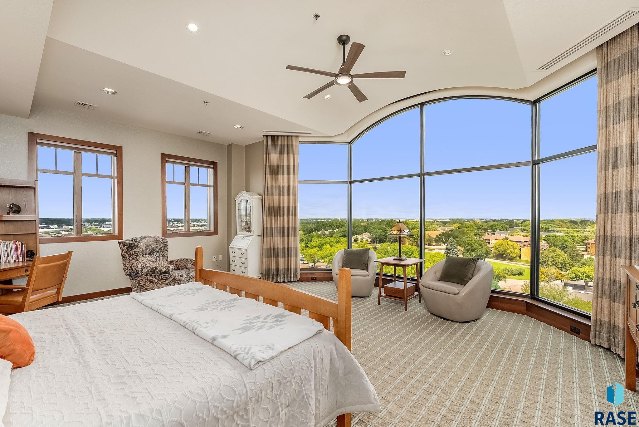 property viewer photo 2