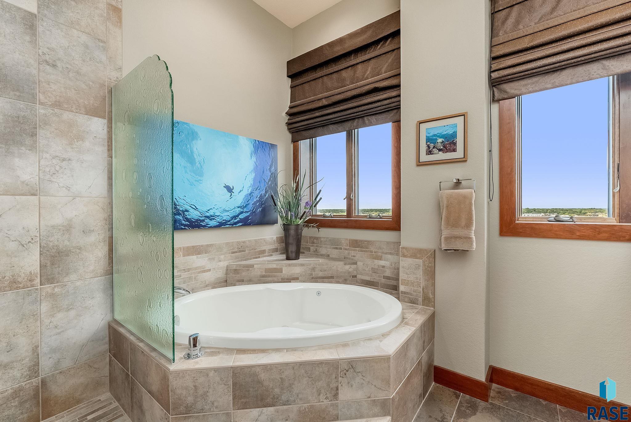 property viewer photo 20